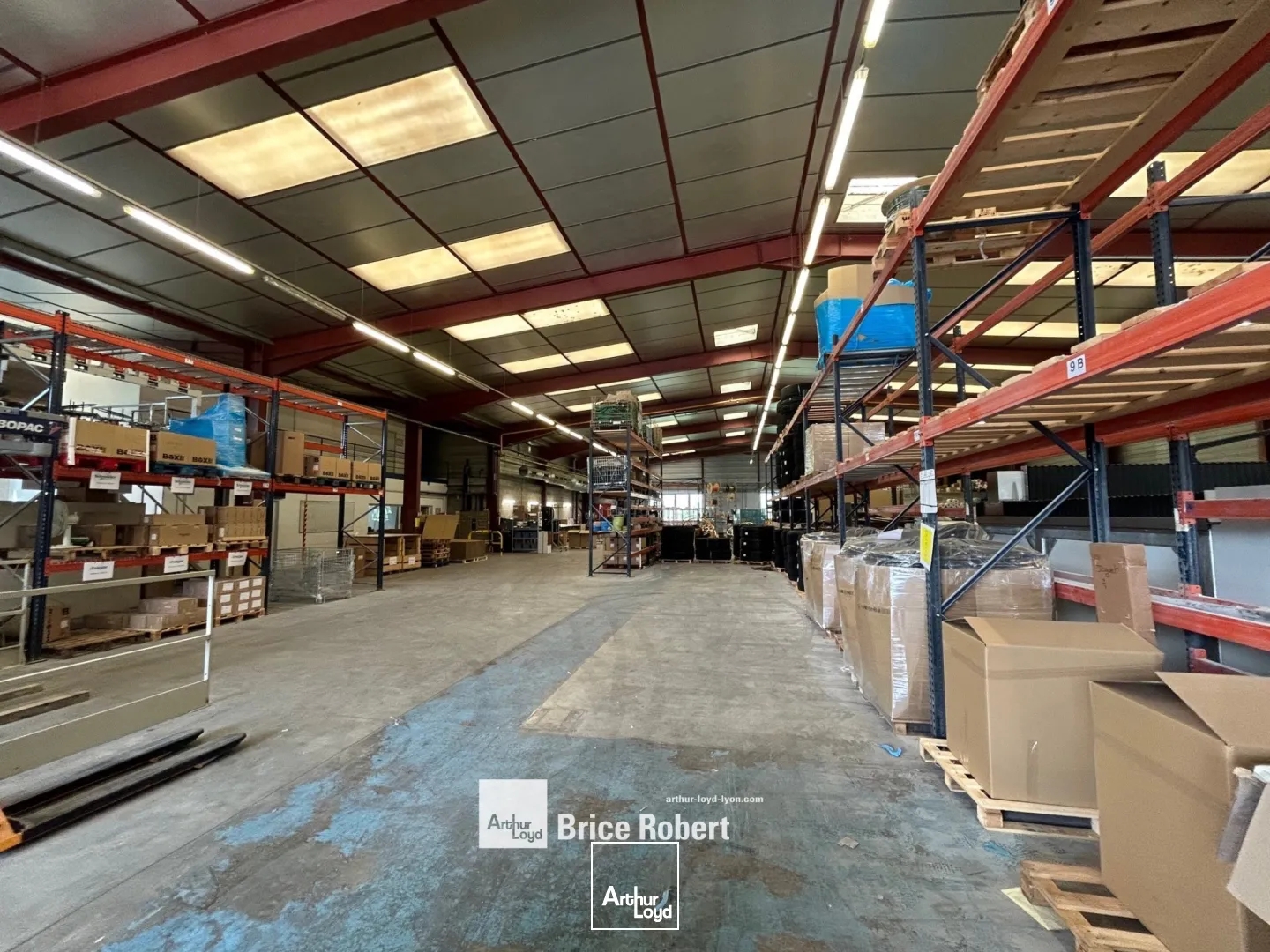 Locaux à vendre - 1652m2 - Villette-D'anthon (38280)