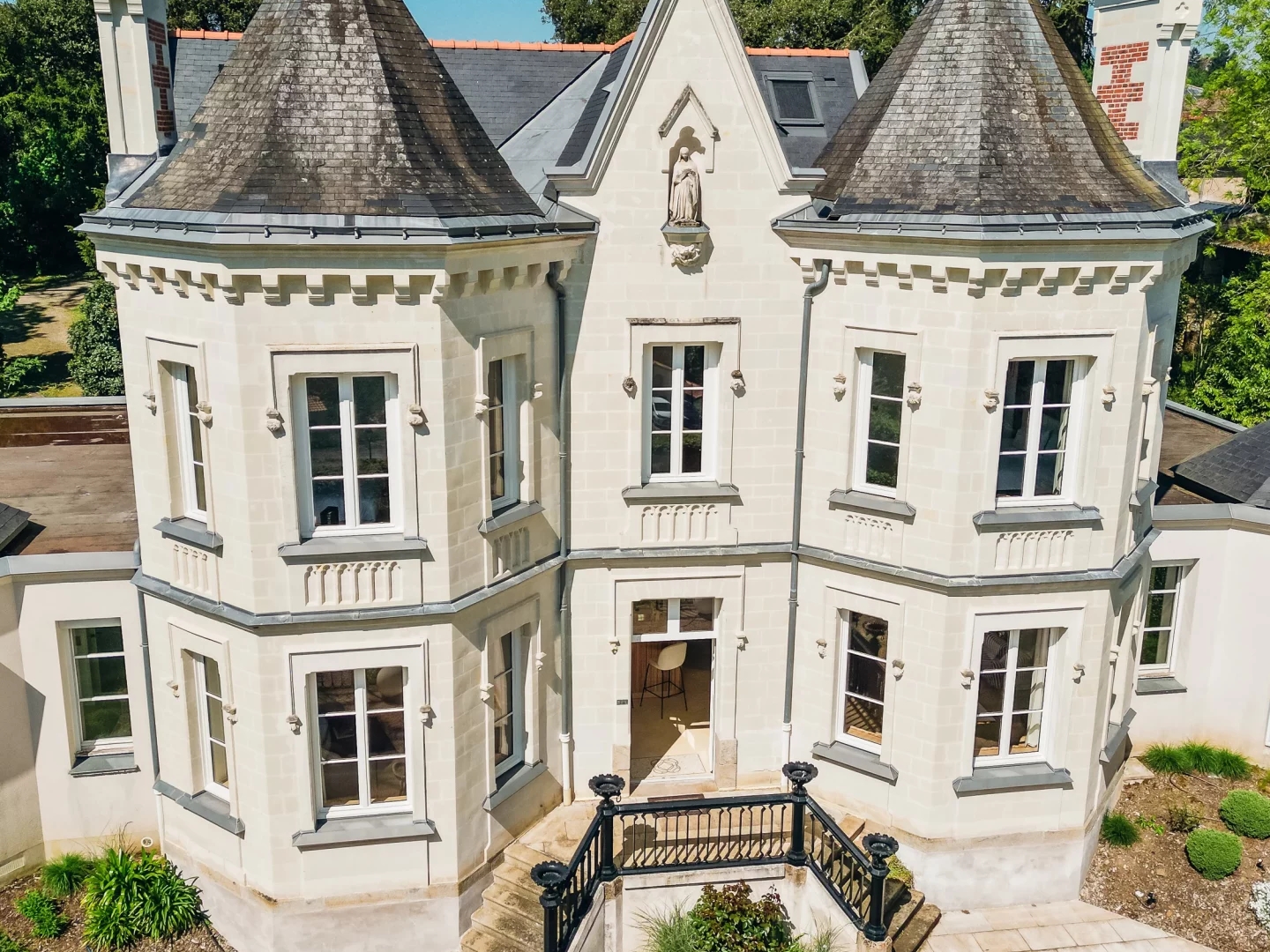 Maison à vendre - 12 pièces - 357m2 - Nantes (44000)