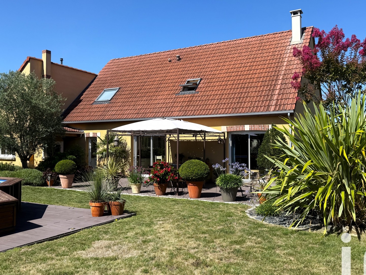 Maison 8 pièces 182 m²