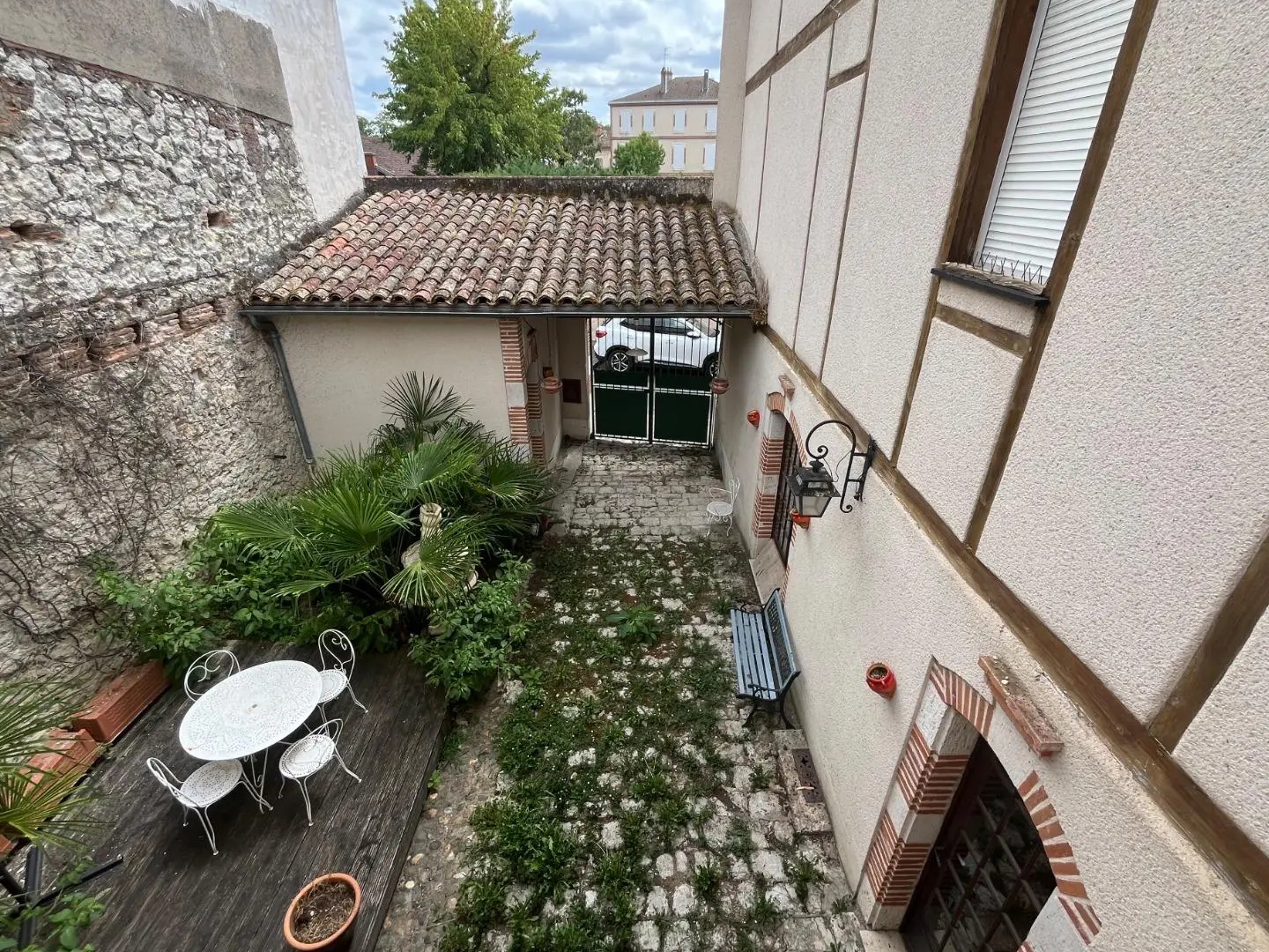 Maison à vendre - 8 pièces - 236m2 - Valence (82400)