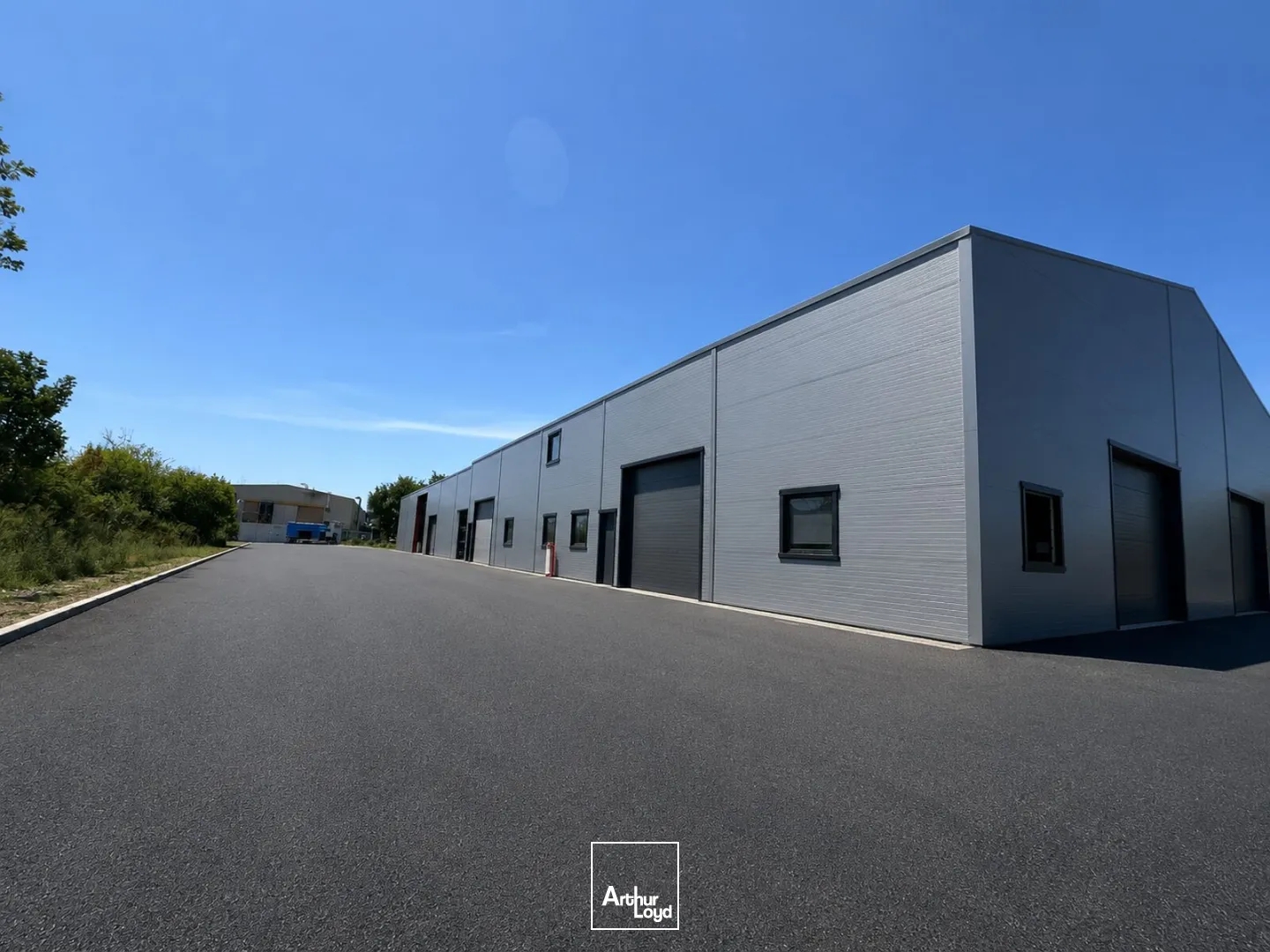 Locaux à vendre - 200m2 - Savigneux (42600)