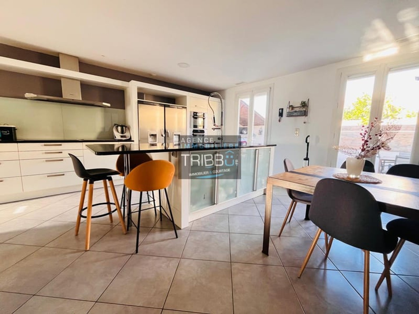VILLA PLAIN PIED, 4 PIECES AVEC PISCINE ET GARAGE A CANOHES
