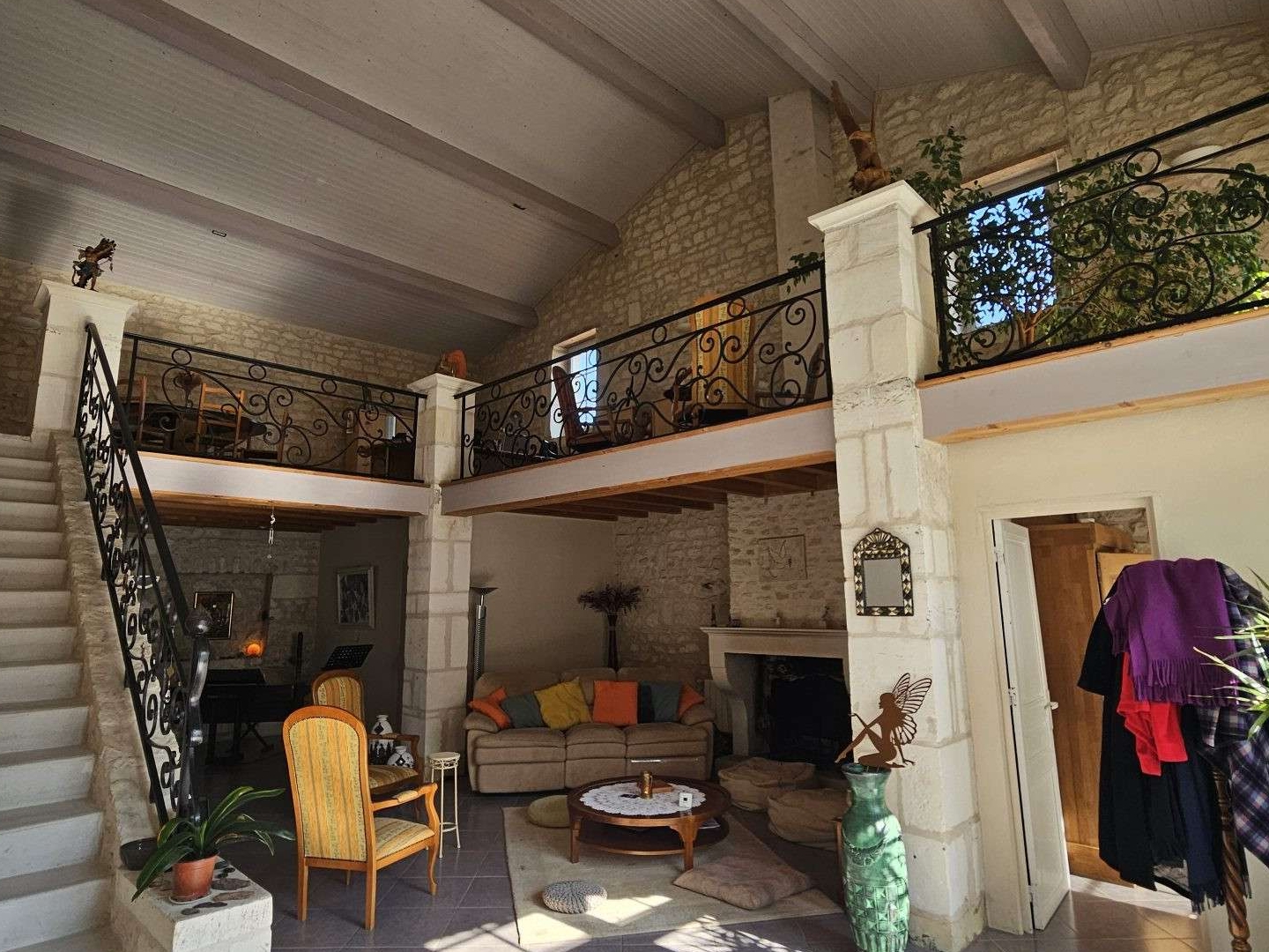 Vente magnifique demeure au calme proche Saintes