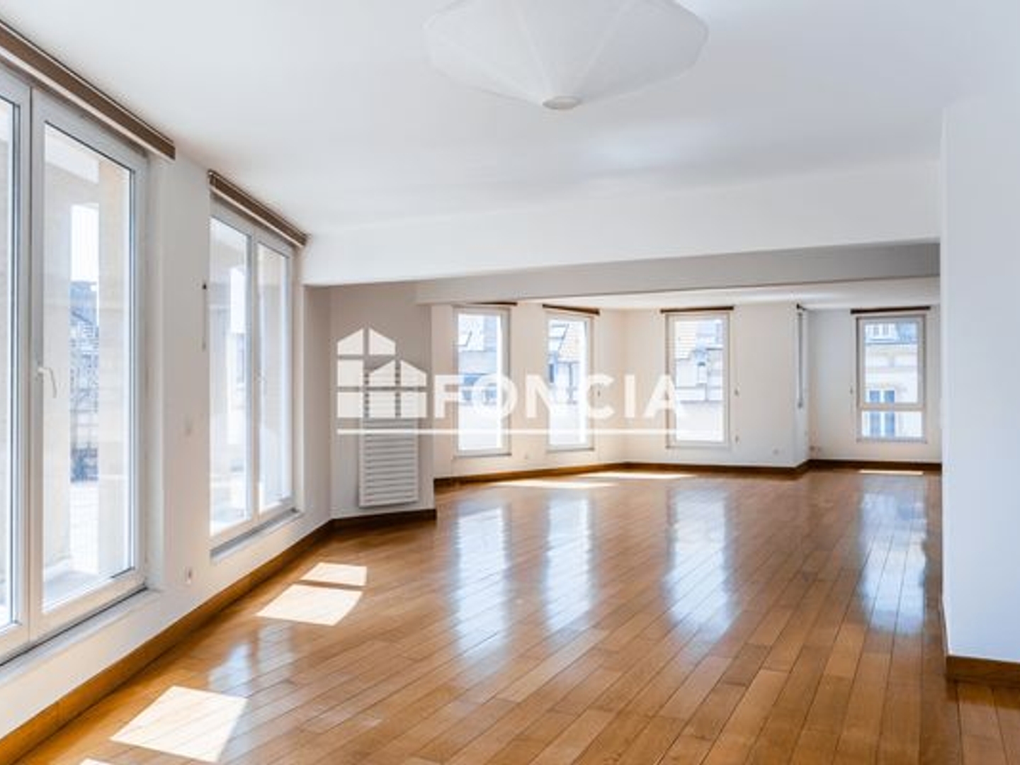 Appartement 5 pièces 173 m²