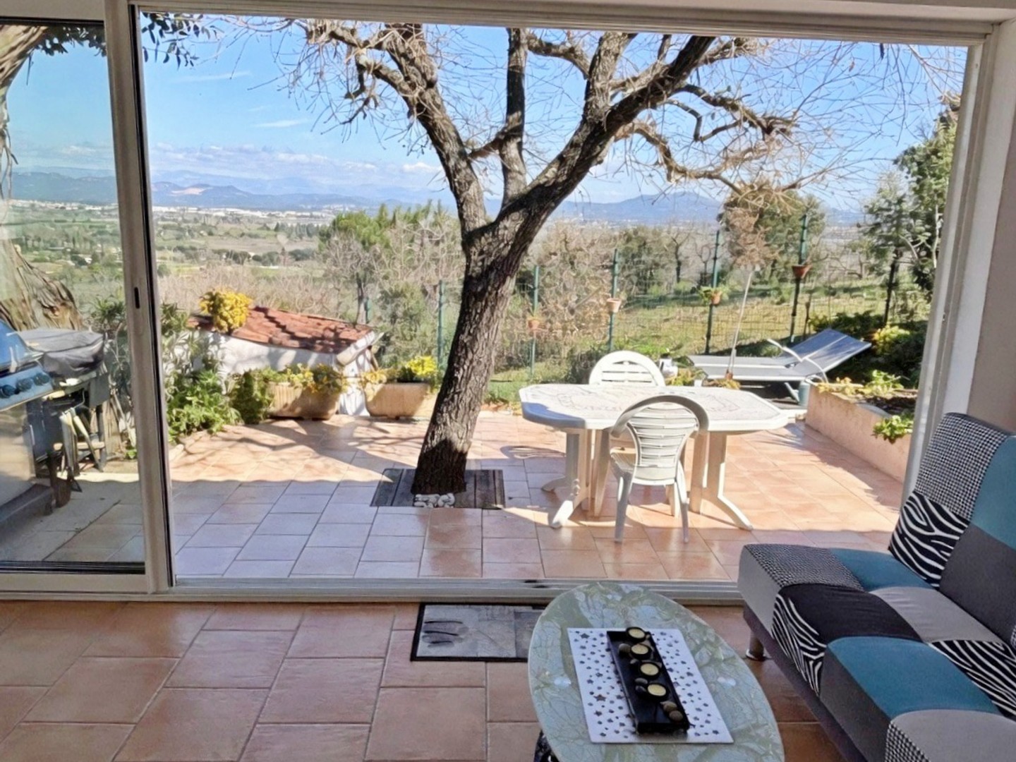 Maison à vendre - 3 pièces - 65m2 - Roquebrune-Sur-Ar... (83520)