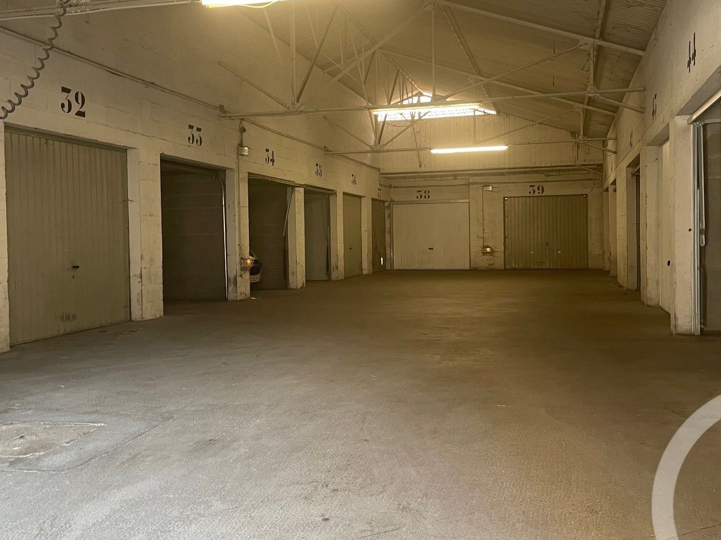 Parking / garage / box à vendre - 14m2 - Besançon (25000)