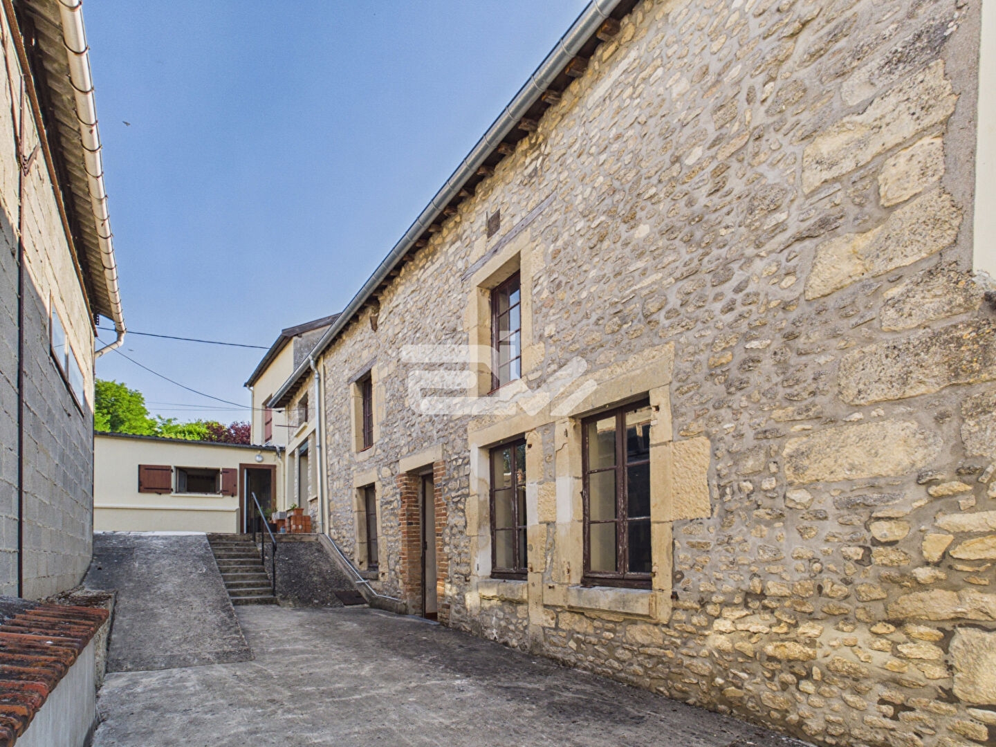 Immeuble à vendre - 11 pièces - 270m2 - Fismes (51170)