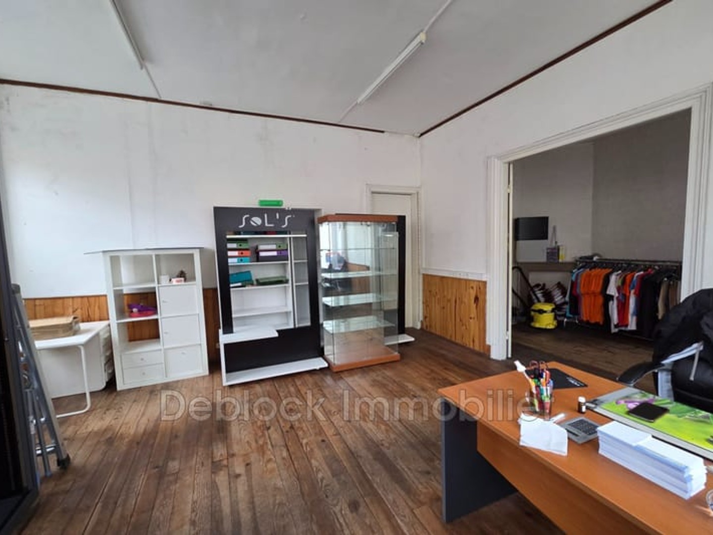 Immeuble commercial 2 pièces 42 m²