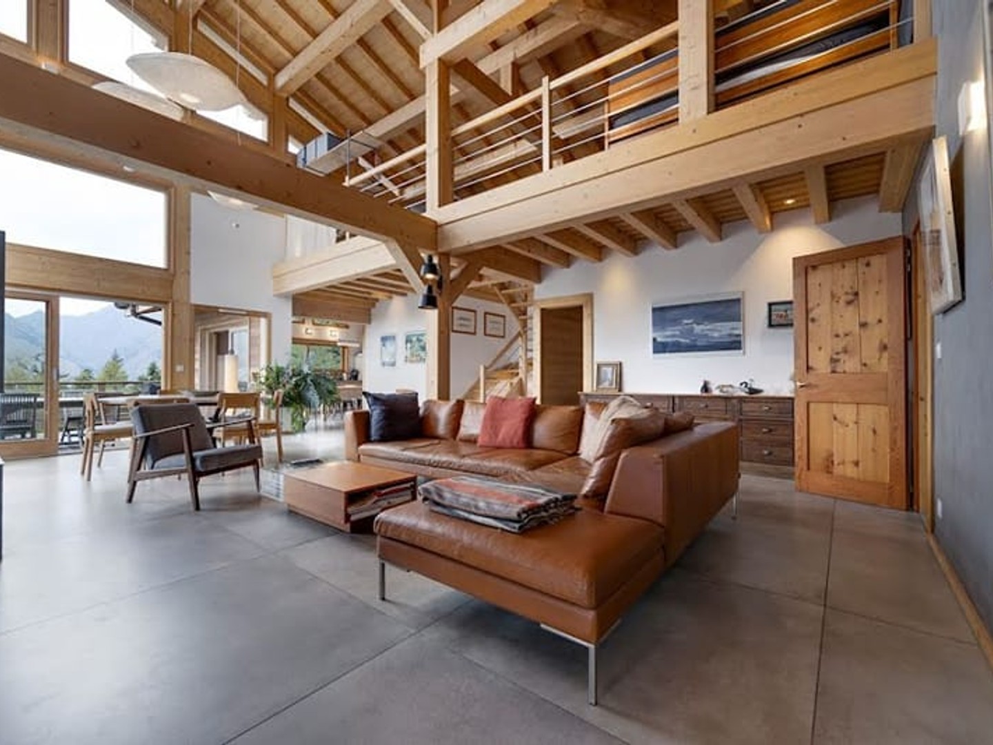 Maison 8 pièces 304 m²
