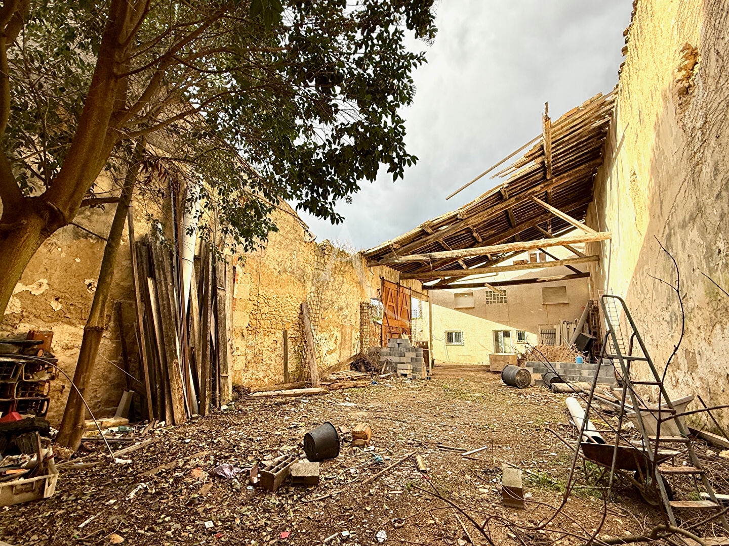 Terrain à vendre - 295m2 - Mèze (34140)
