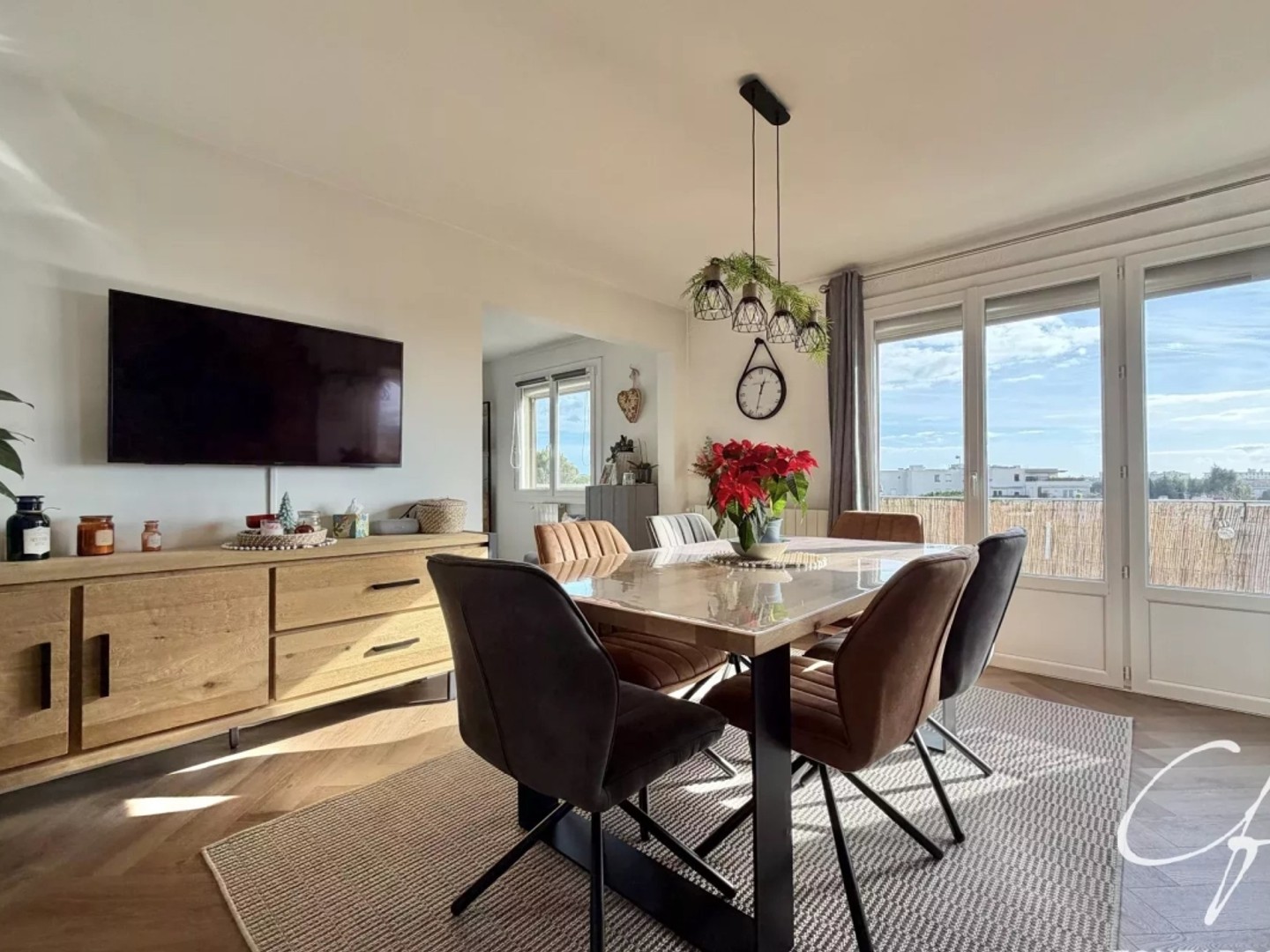 Appartement 3/4 pièces rénové - Dernier étage - Traversant