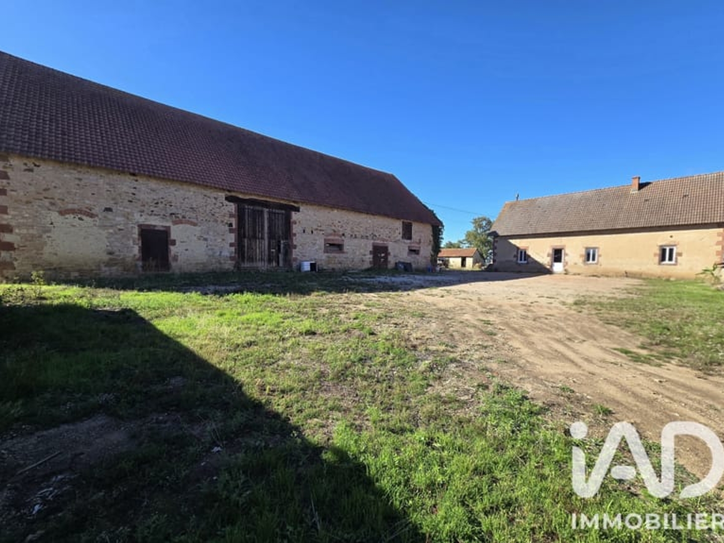Maison à vendre - 5 pièces - 110m2 - Le Donjon (03130)