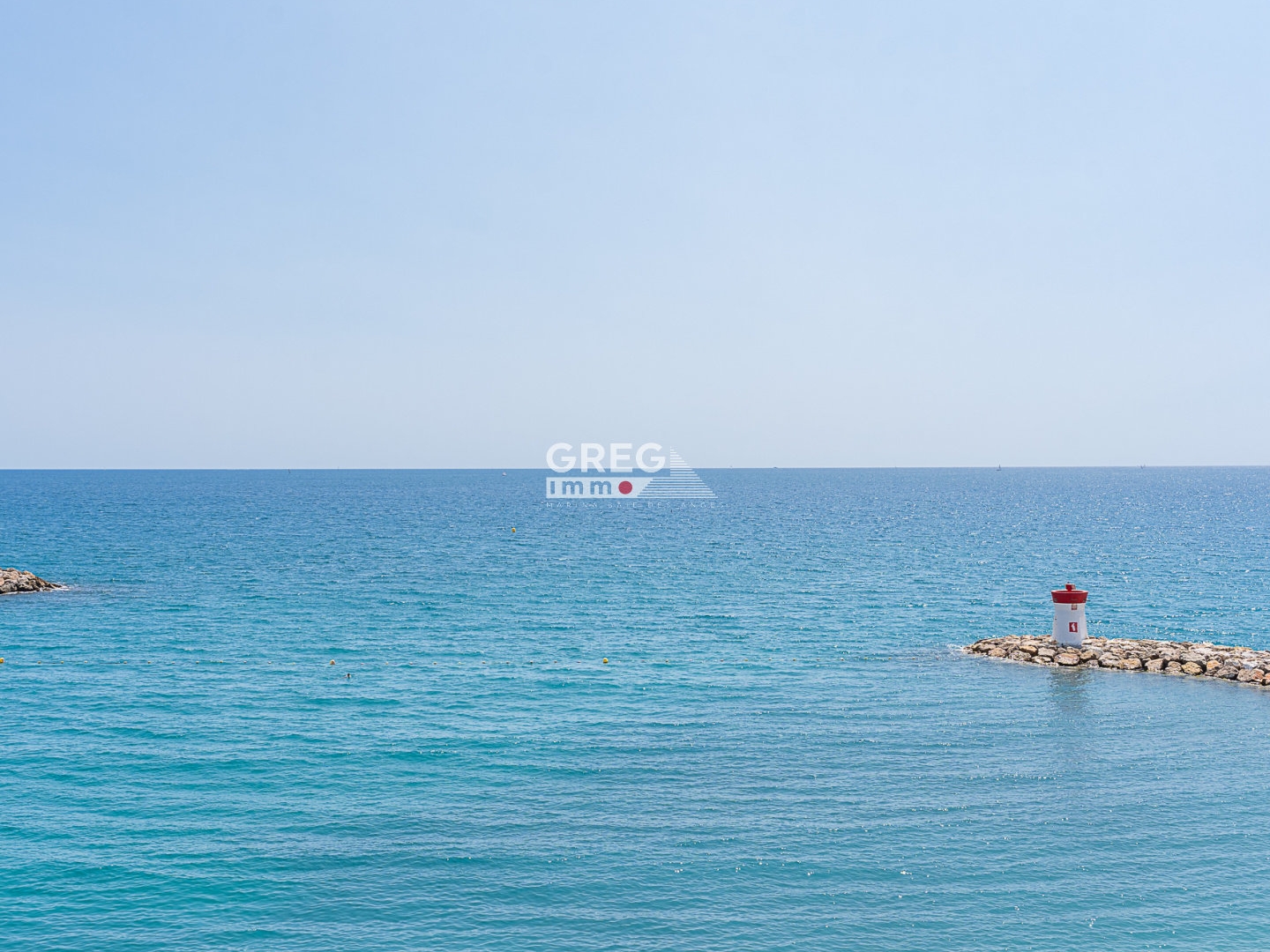 Pieds dans l'eau! Appartement 3 pièces à Villeneuve-Loubet p