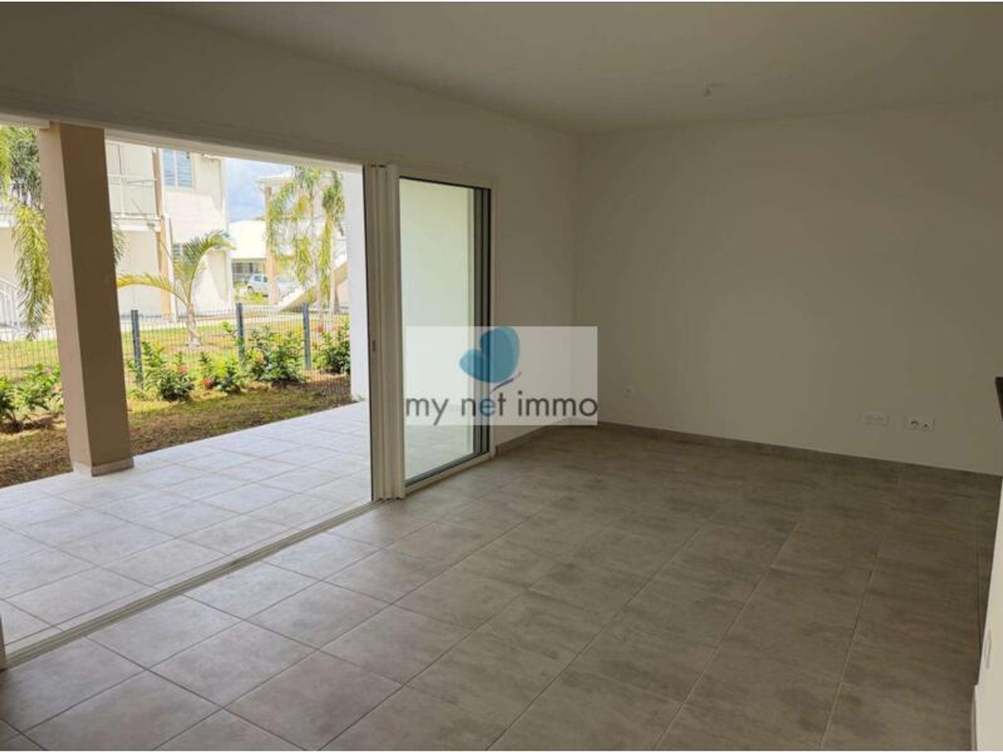 Appartement à vendre - 3 pièces - 57m2 - Sainte-Anne (97180)