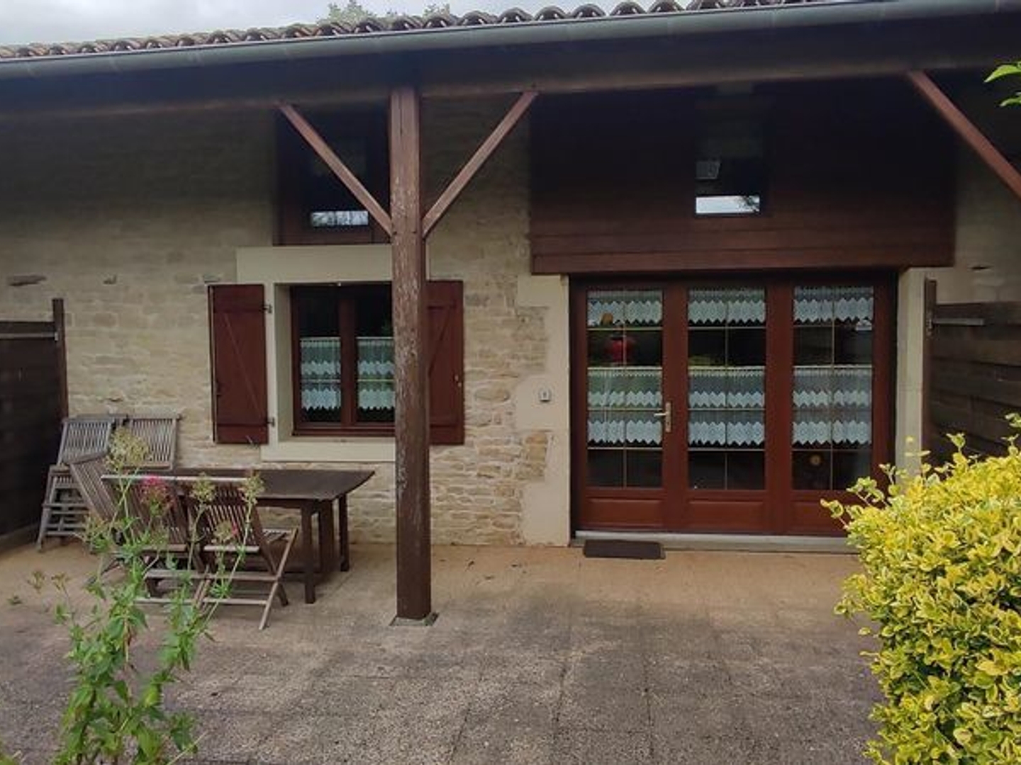 Maison à vendre - 9 pièces - 298m2 - Lezay (79120)