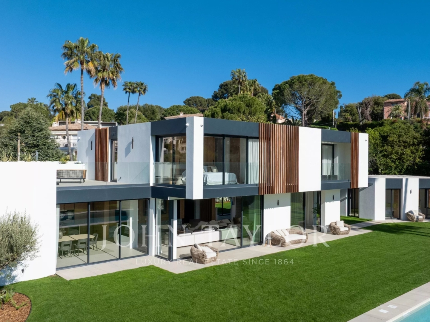 Maison à vendre - 8 pièces - 597m2 - Antibes (06160)