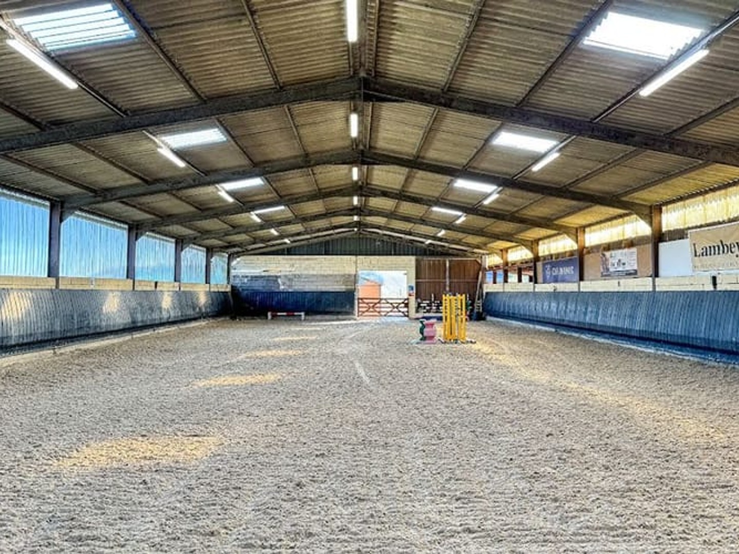 Propriété 13 pièces 180 m²
