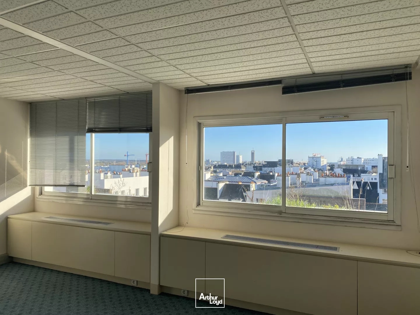 Bureaux à vendre - 666m2 - Lorient (56100)
