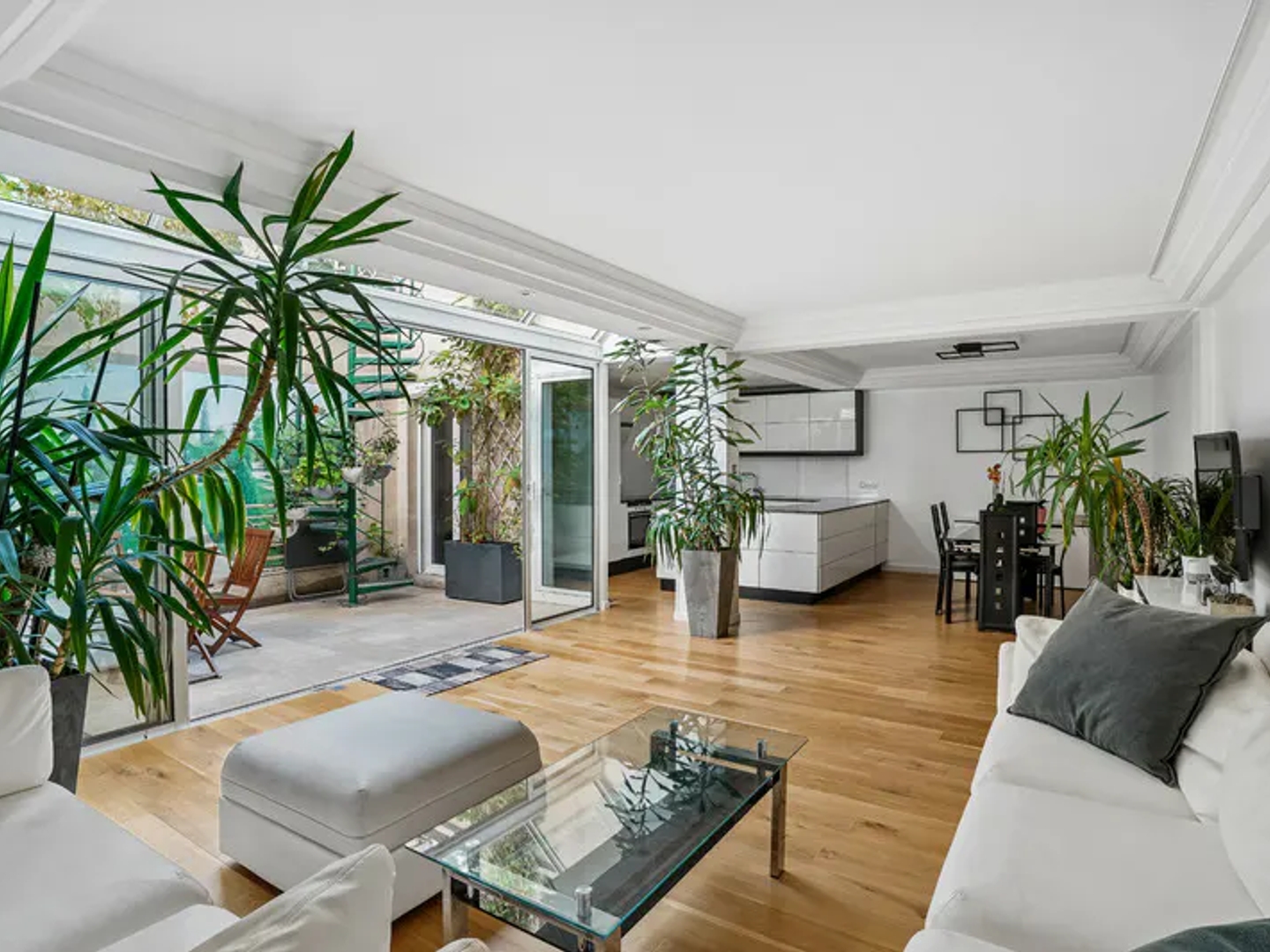 Maison à vendre - 5 pièces - 140m2 - Paris 16e (75016)
