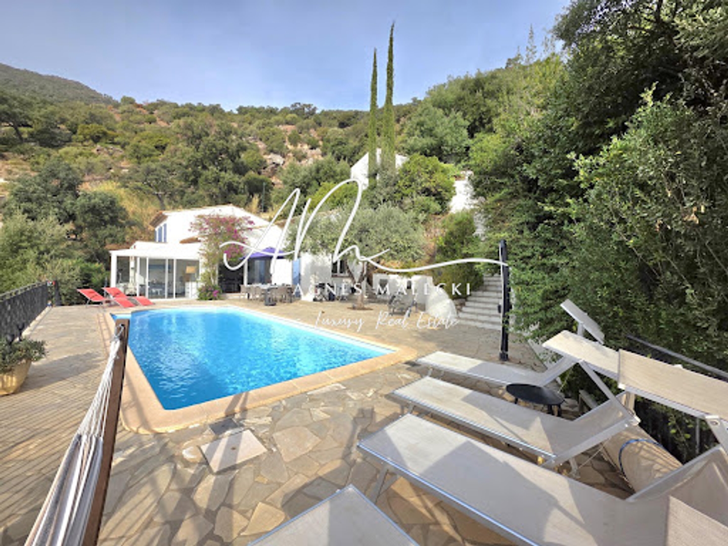 Villa 7 pièces 158 m²