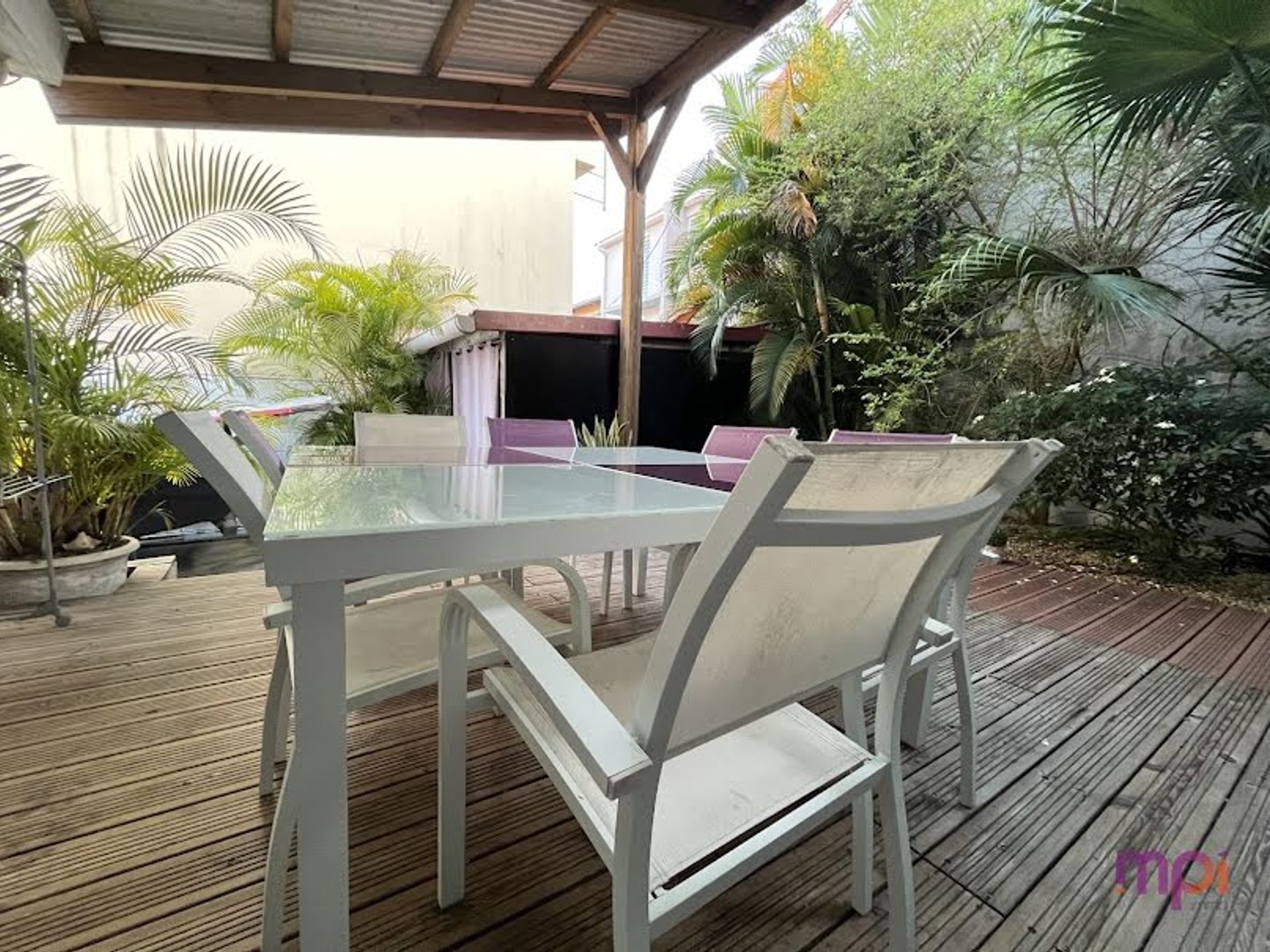 Maison 1 pièce 120 m²