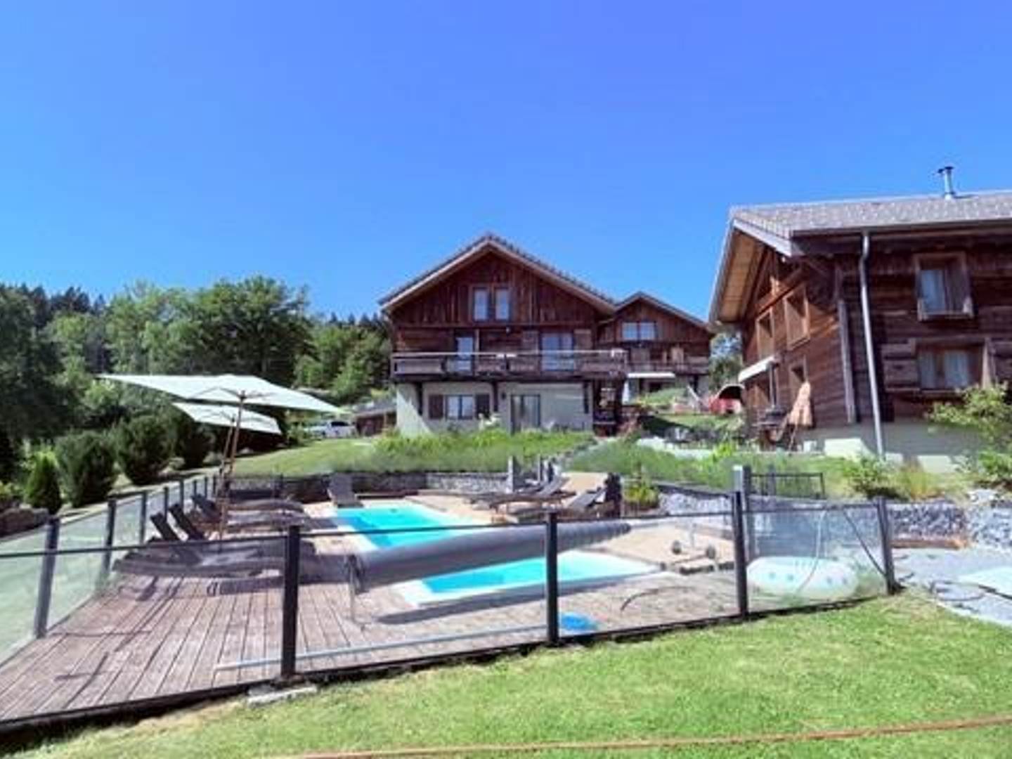 Maison 18 pièces 367 m²