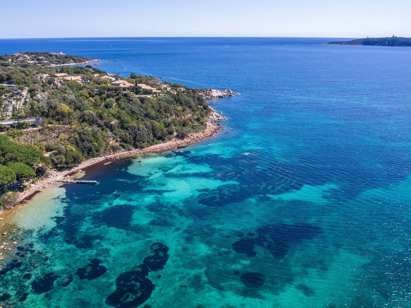 VILLA D'EXCEPTION - PIED DANS L'EAU - DOMAINE PRIVÉ DE CALA ROSSA