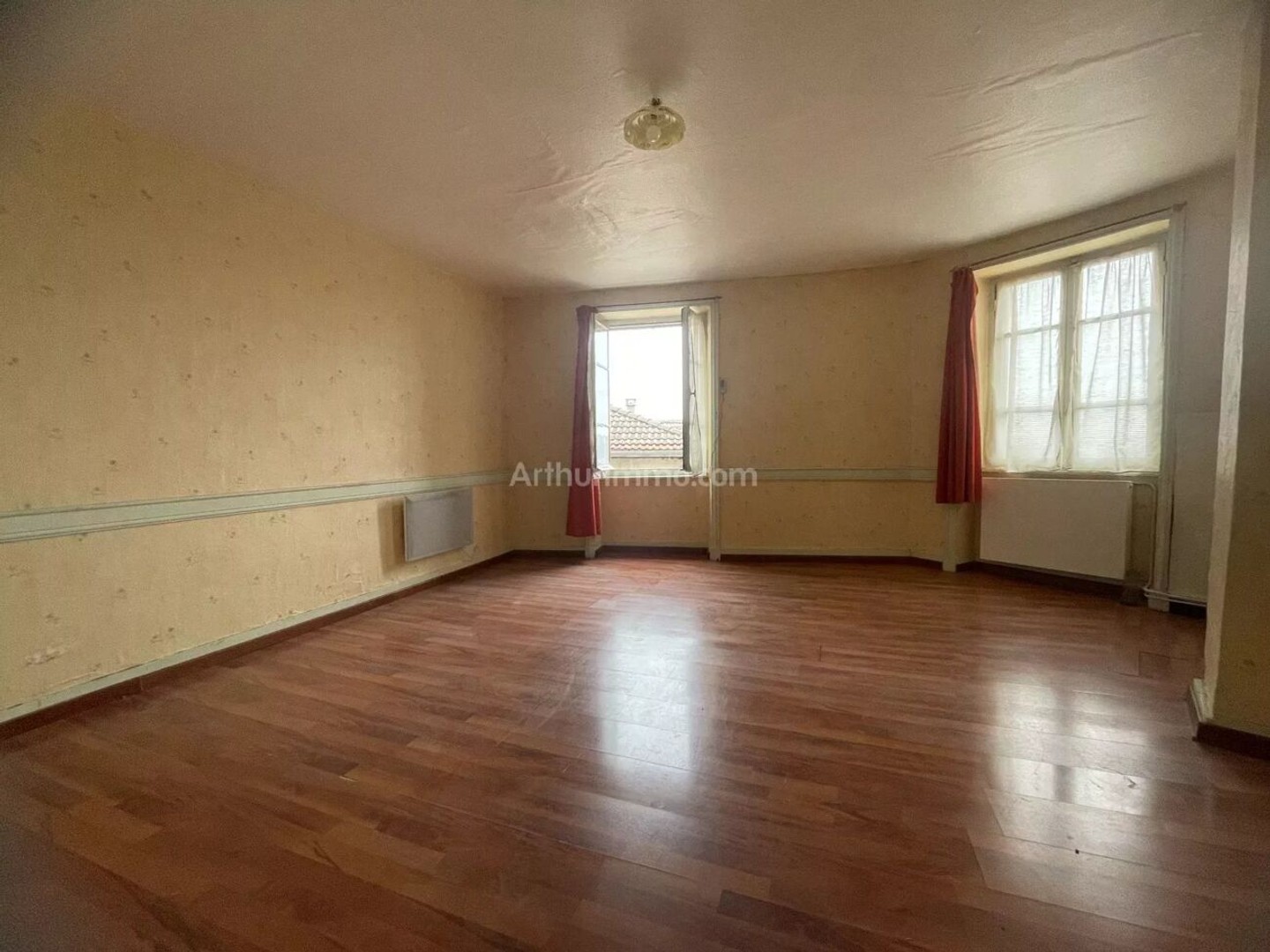 Maison 2 pièces 220 m²