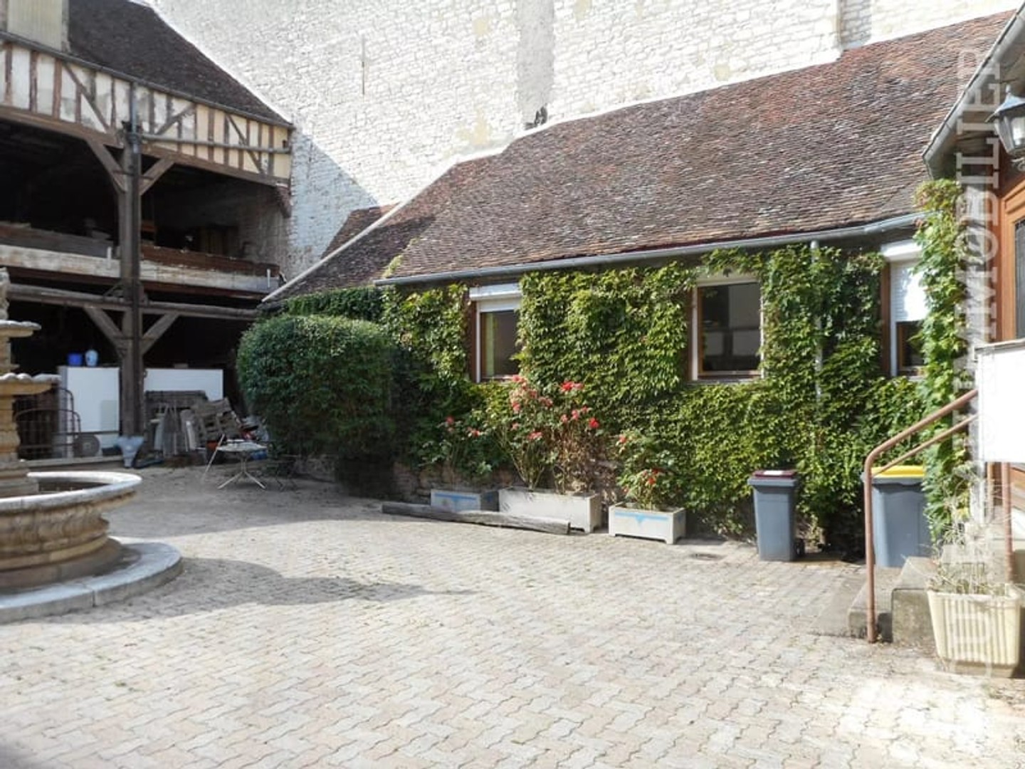 JOIGNY RIVE GAUCHE