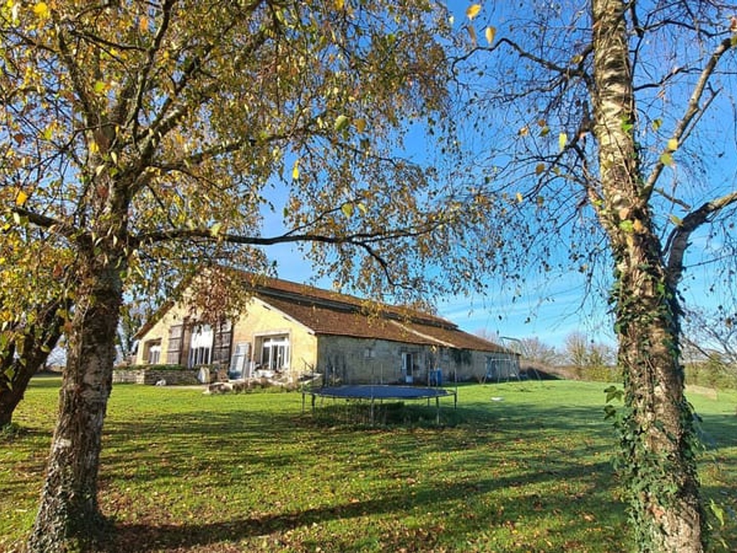 Immeuble industriel 4 pièces 630 m²