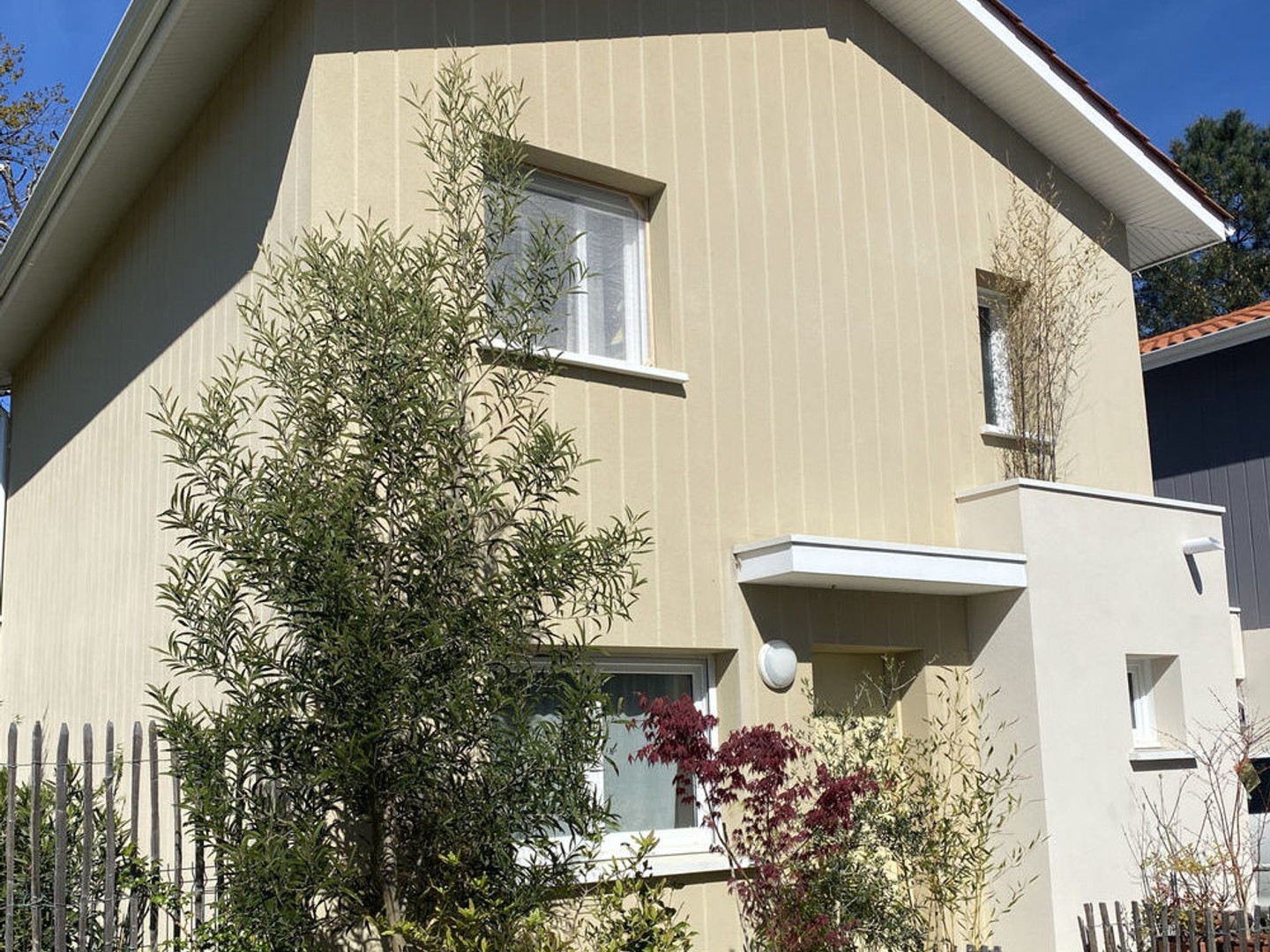ANDERNOS - Maison lumineuse T4 R+1 avec jardin, garage et parkings