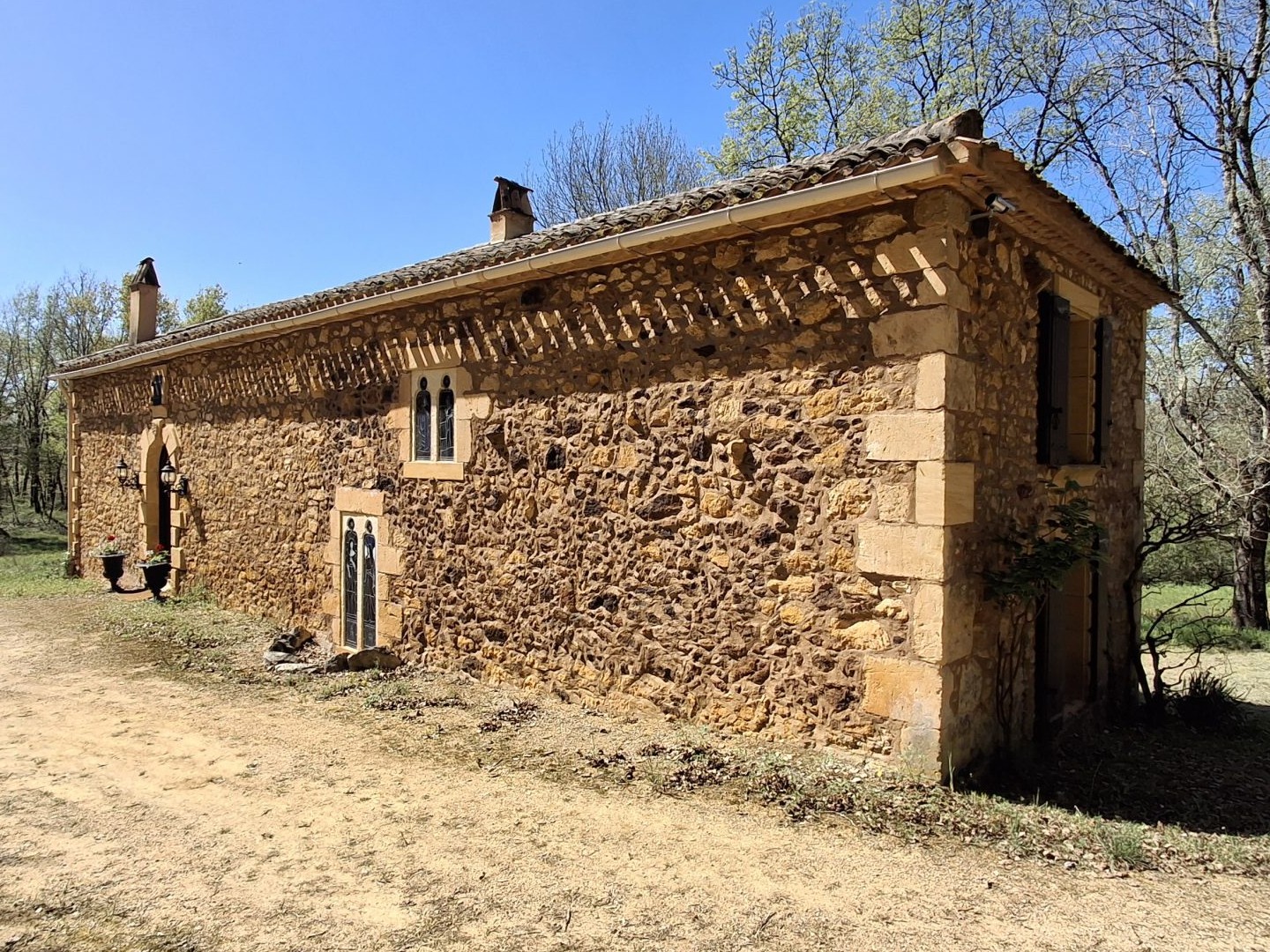 Maison 8 pièces 221 m²