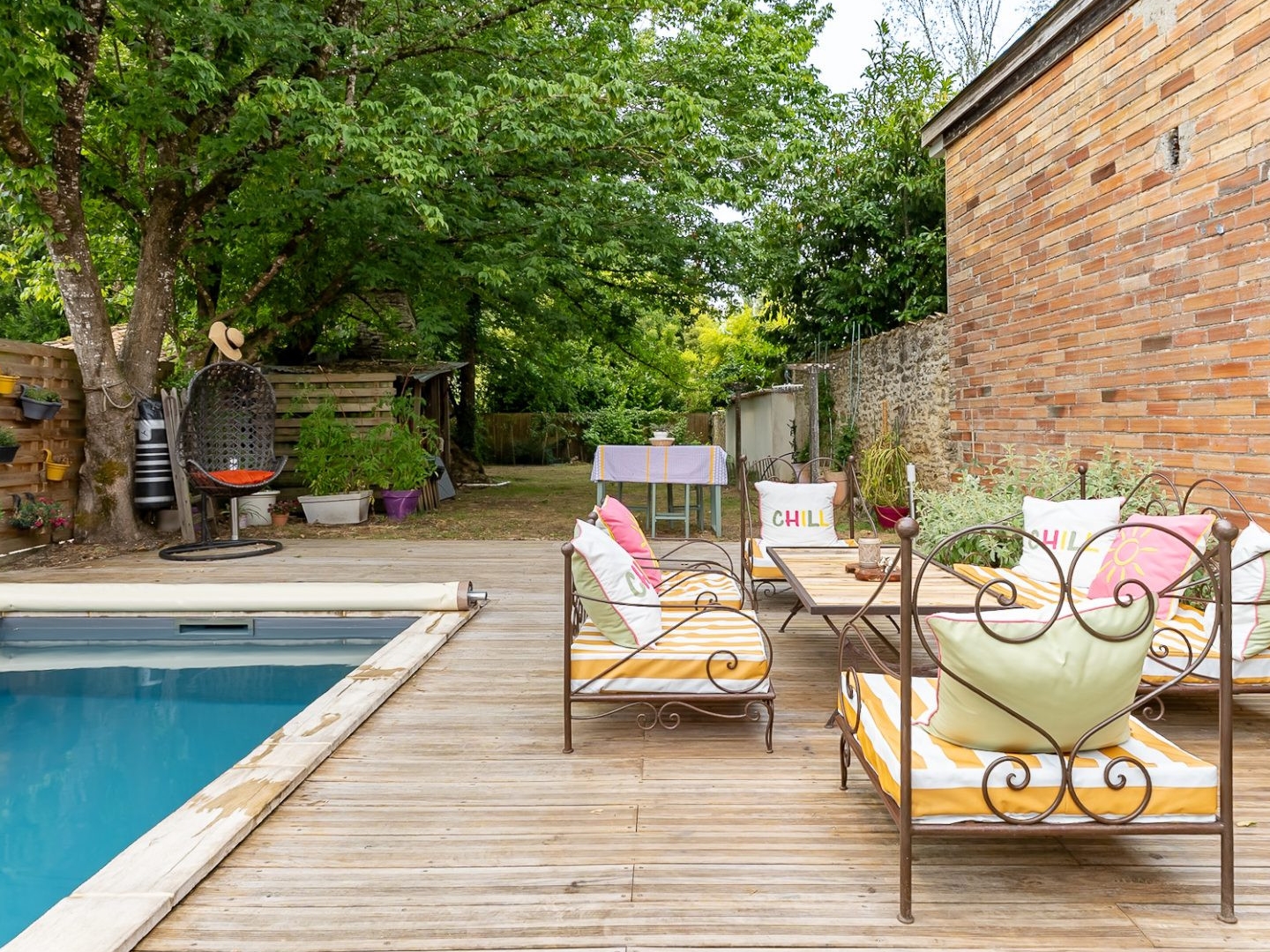 MAISON 135 M2 - 4 CHAMBRES PISCINE CENTRE DE SALLES