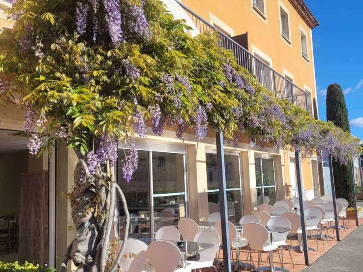 À vendre hôtel 2 ** de 28 chambres à Bédarieux