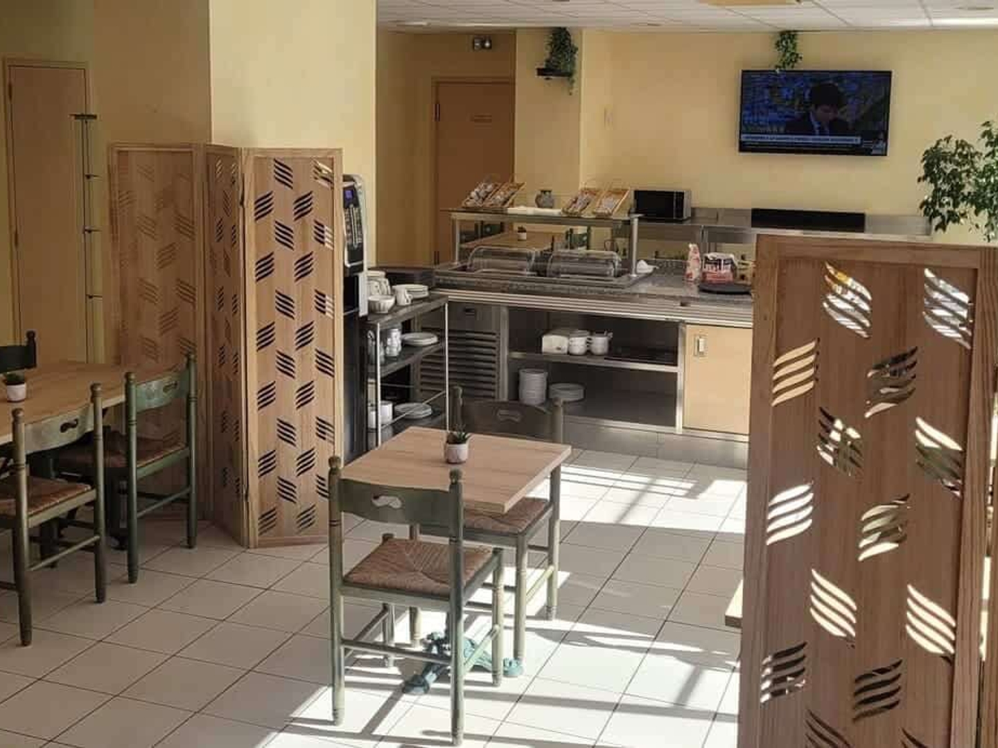 À vendre hôtel 2 ** de 28 chambres à Bédarieux