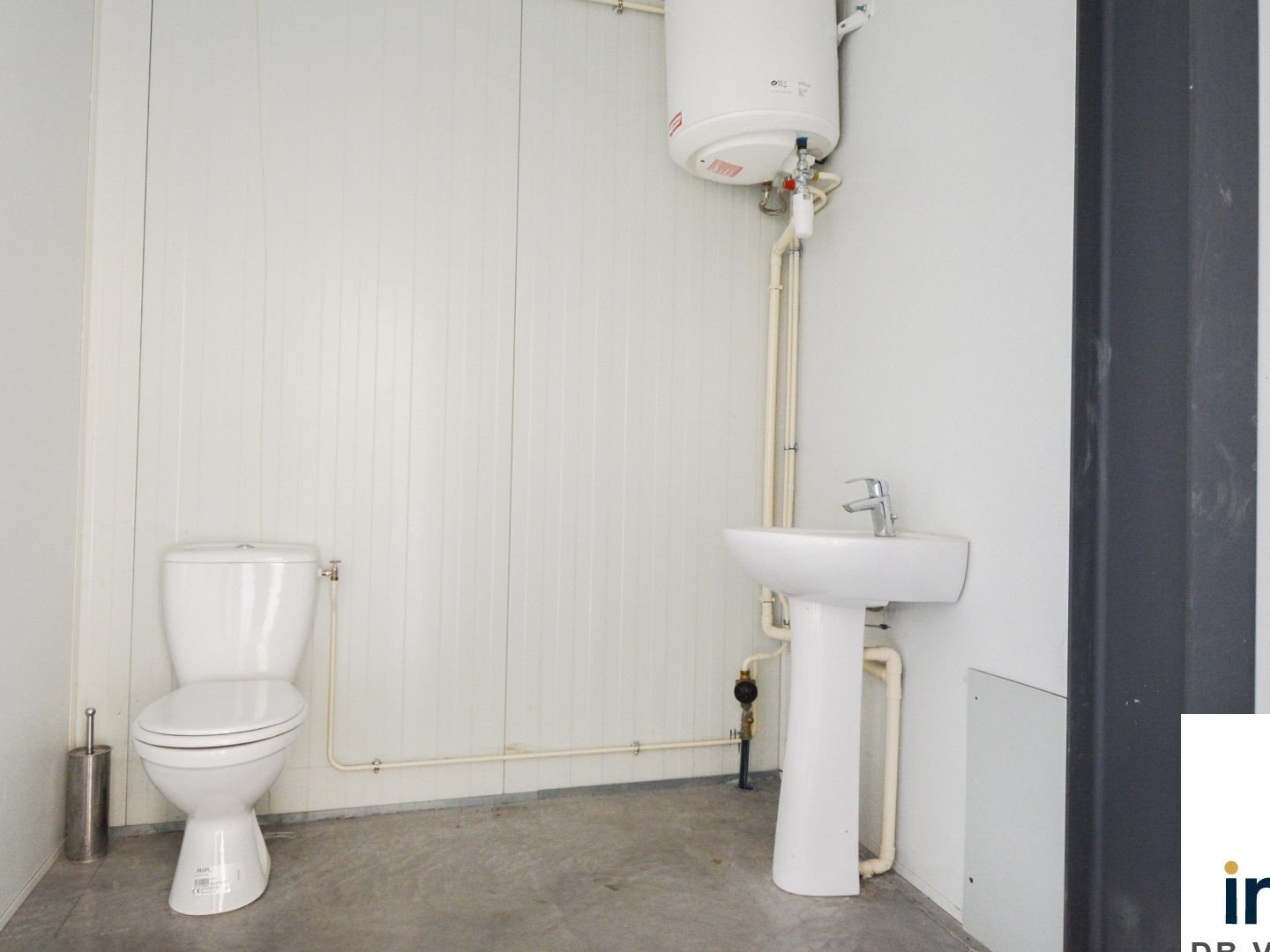 Locaux à vendre - 4 pièces - 203m2 - Abrest (03200)