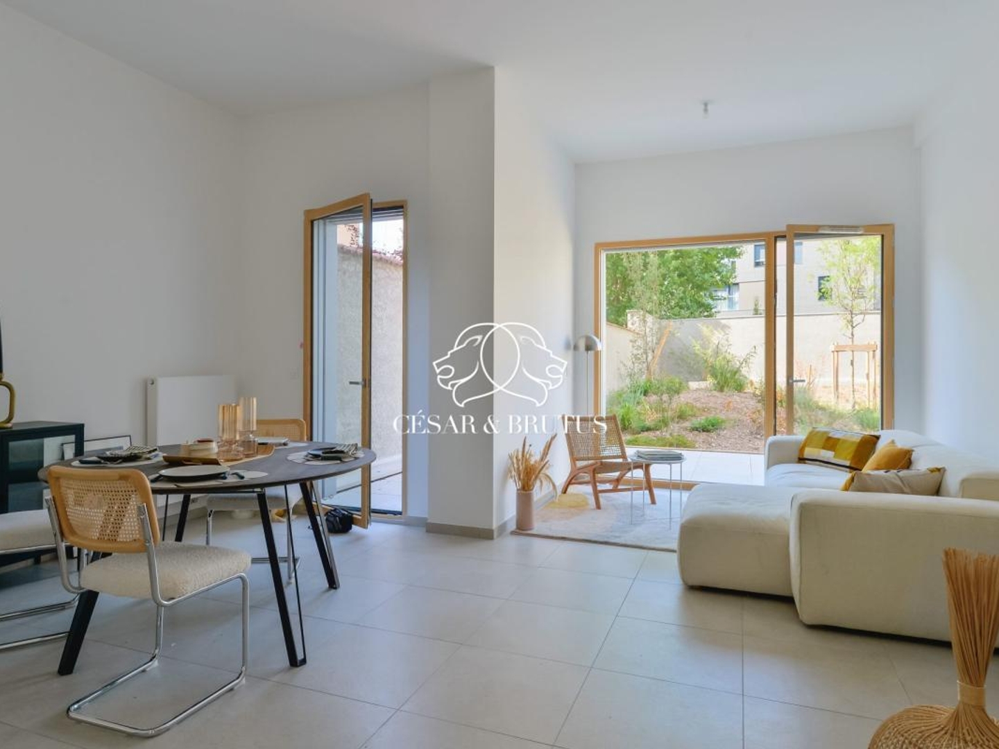 Vends duplex/triplex - 112.7 m² - 5 pièces, 4 chambres - Lyon 69007