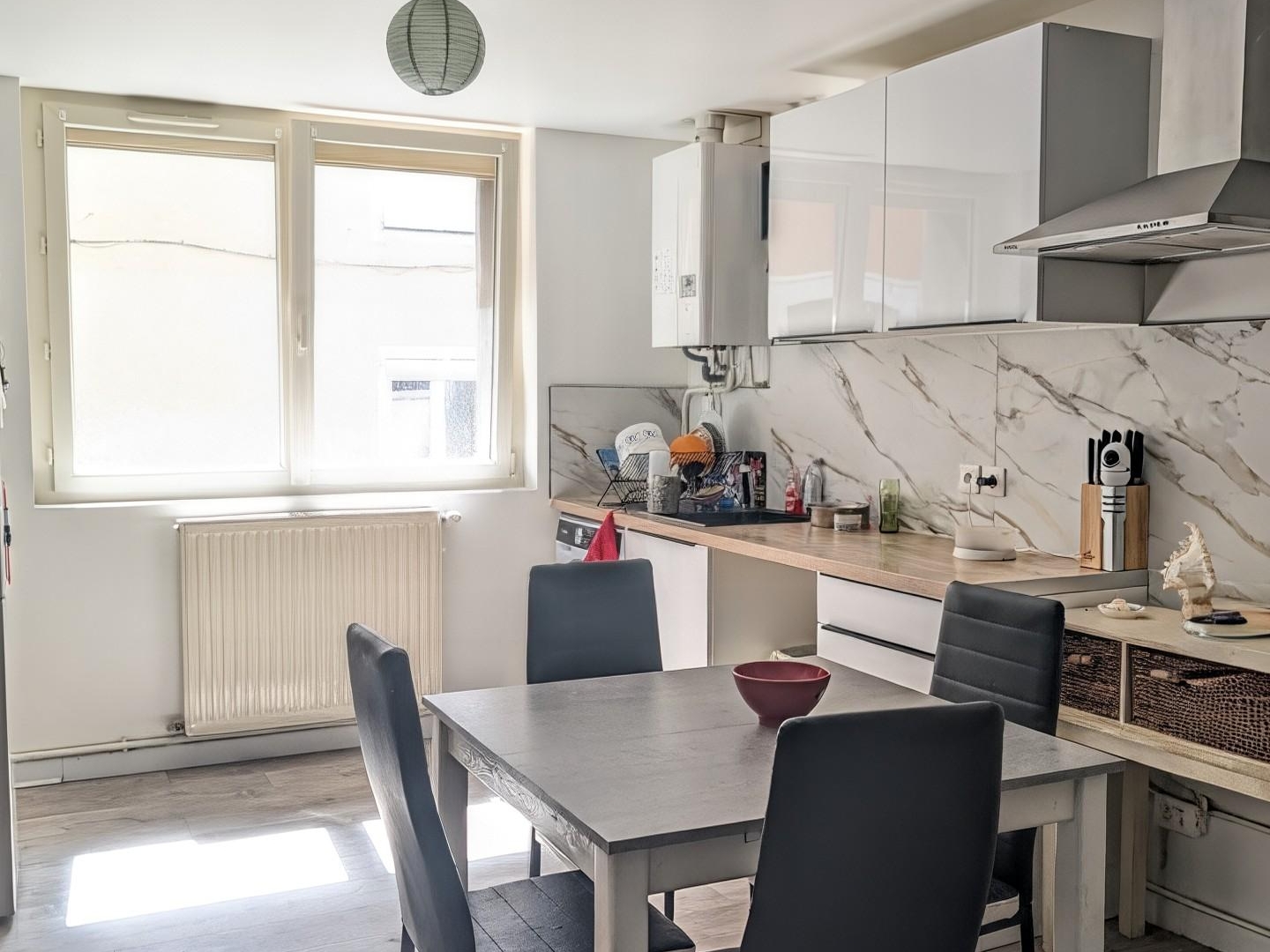 Immeuble à vendre - 6 pièces - 125m2 - Chazelles-Sur-Lyon (42140)