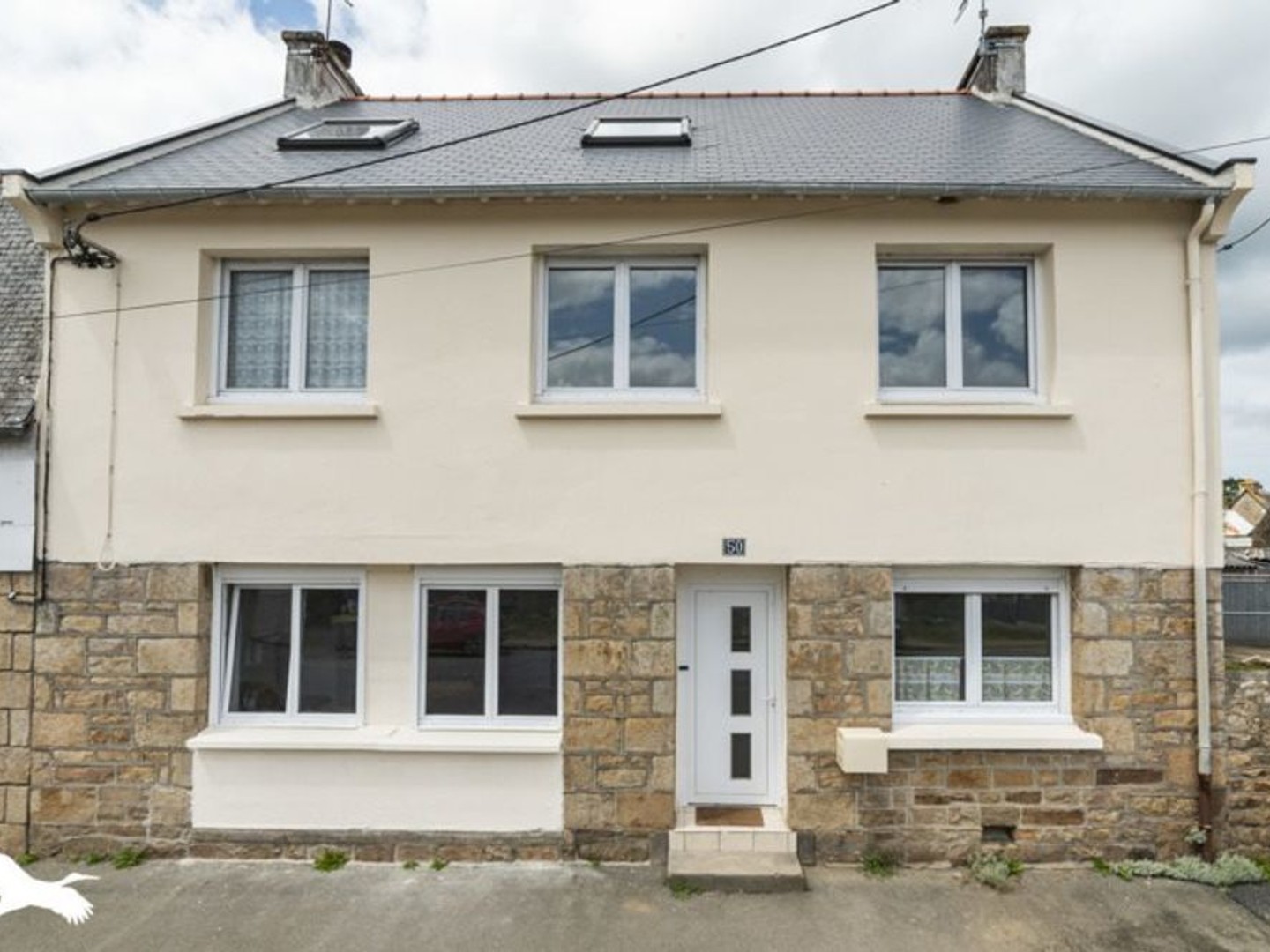 Maison en pierre de 8 pièces principales