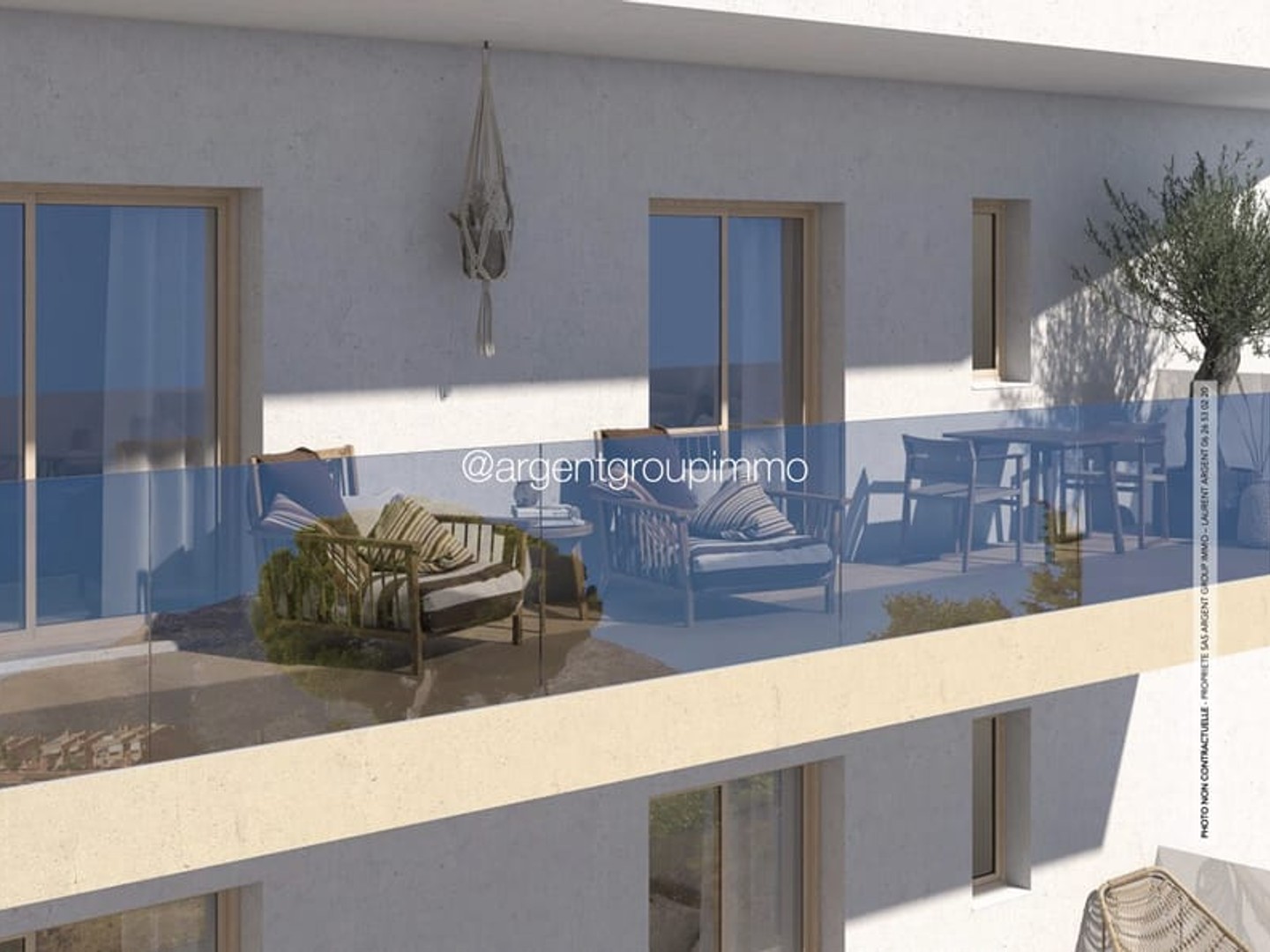 T4, plein Sud, terrasse et parkings