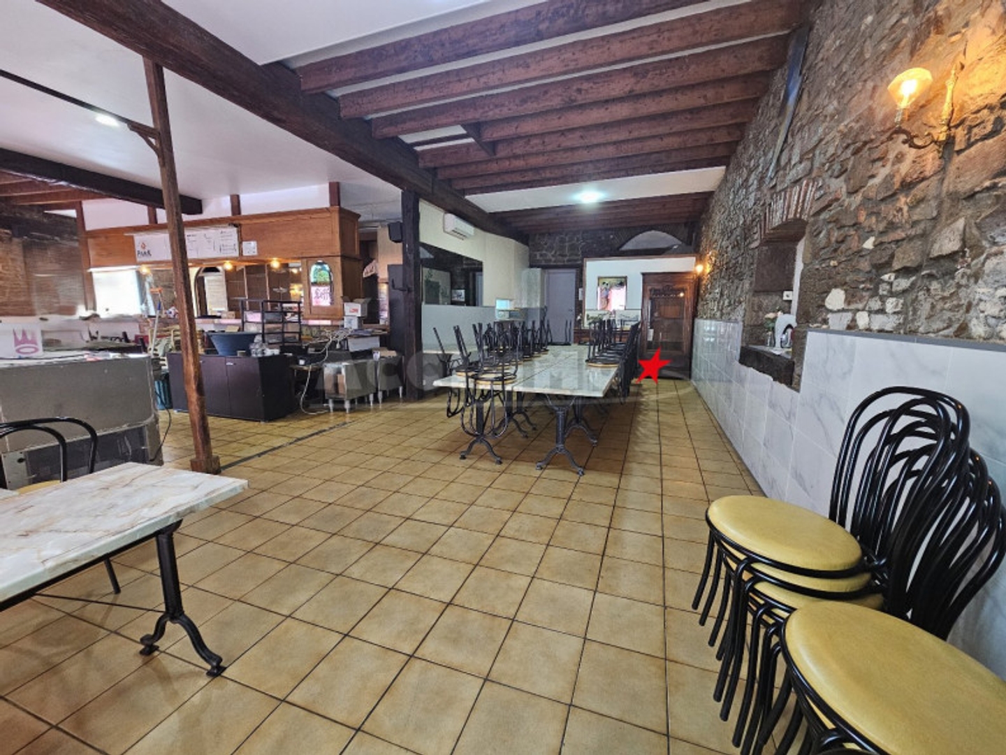 Locaux à vendre - 5 pièces - 204m2 - Réalmont (81120)