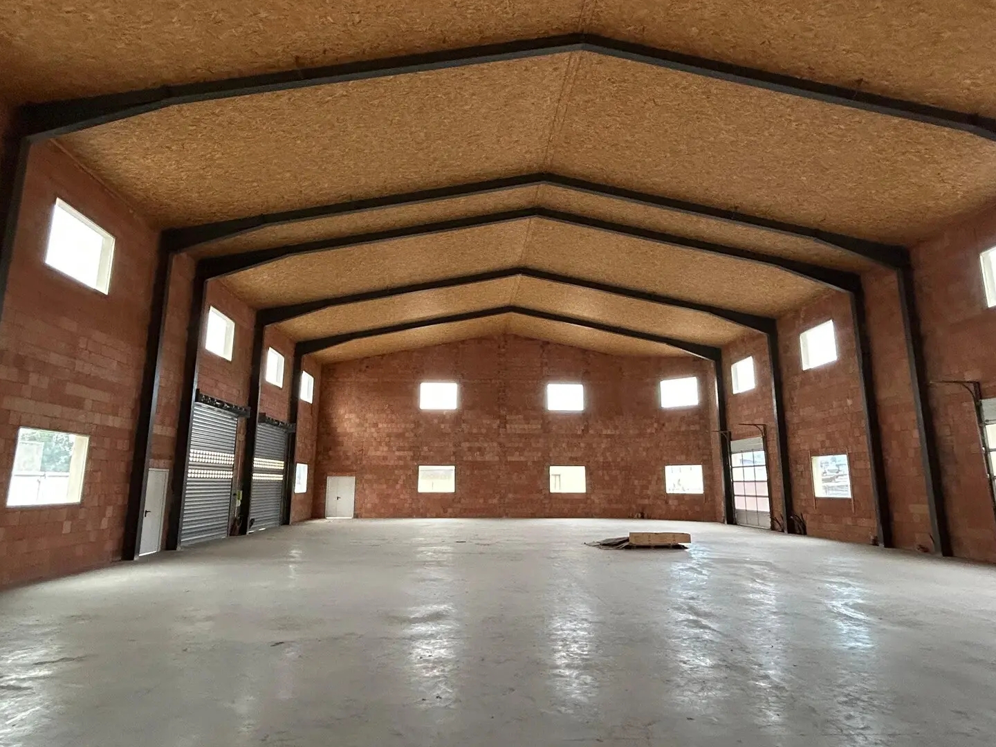 Local professionnel 640 m²
