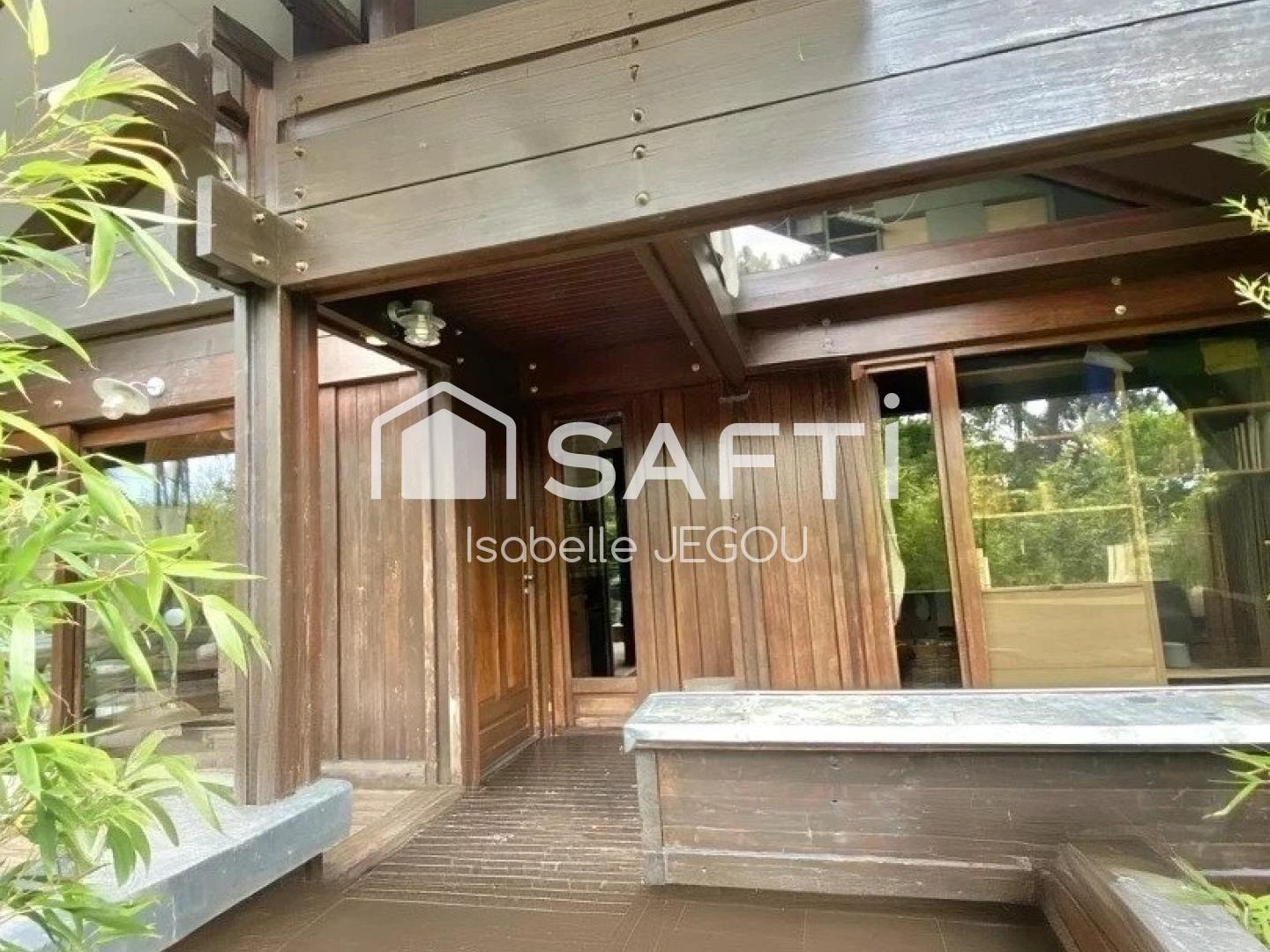 Maison d'architecte proche du Golf d'Arcachon 140m² (4P) avec dépendance 60m² (3 pièces)