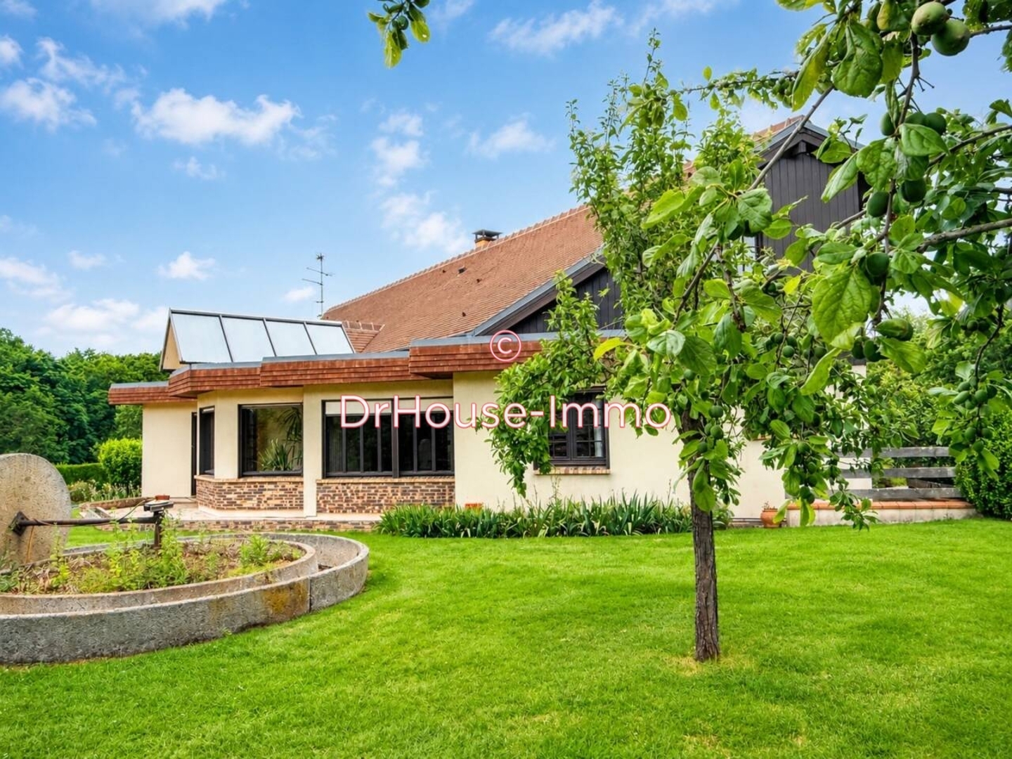 Maison 6 pièces 218 m²