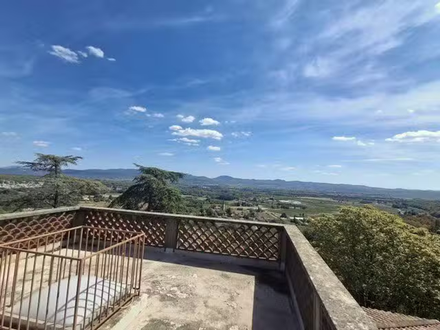 Maison 20 pièces 200 m²