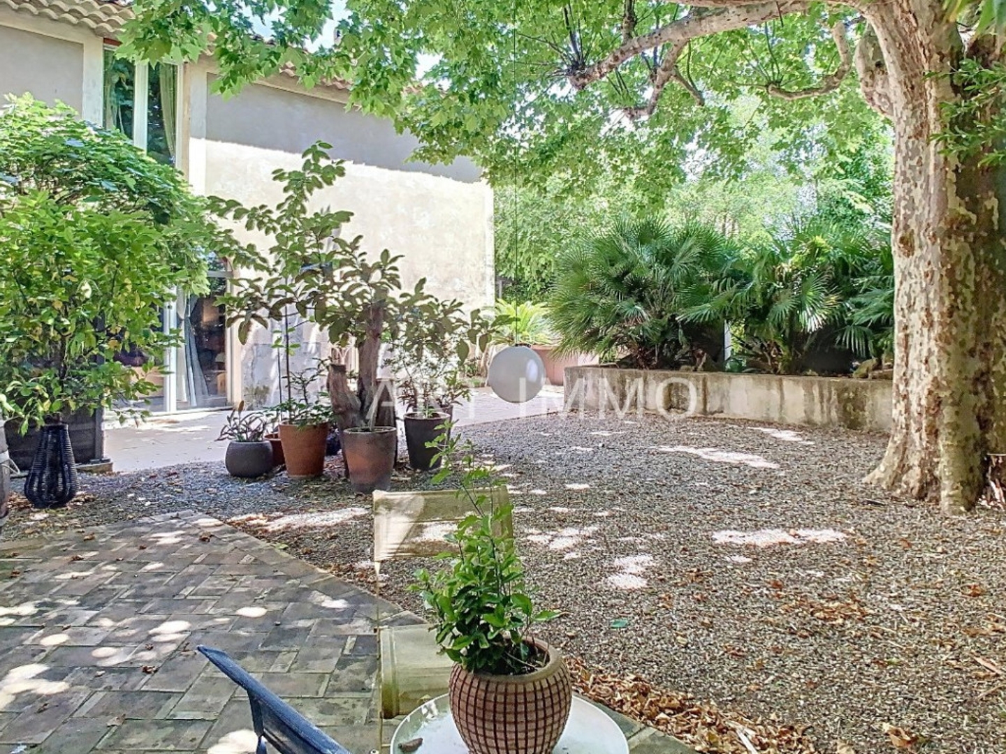 Maison de caractère | 349 000 € *