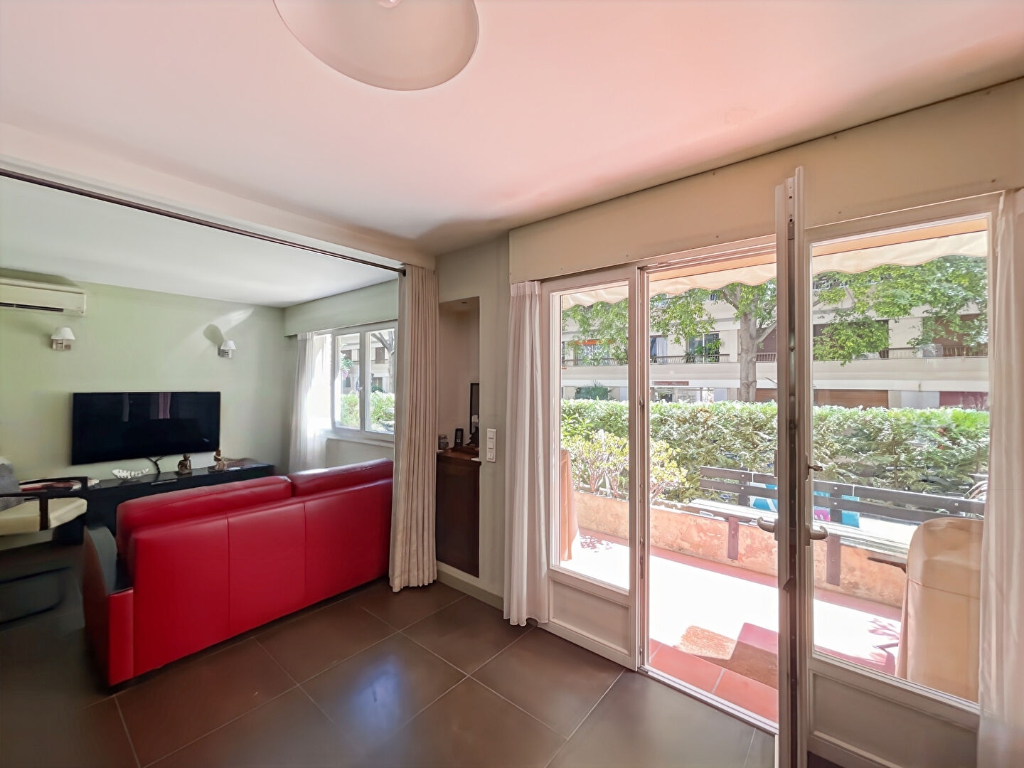 Cannes Basse Californie ? 2/3 pièces avec terrasse et cave ? Nouveau prix