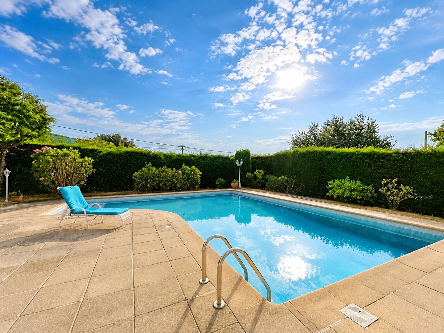 Maison à vendre - 5 pièces - 109m2 - Tourrettes-Sur-Loup (06140)