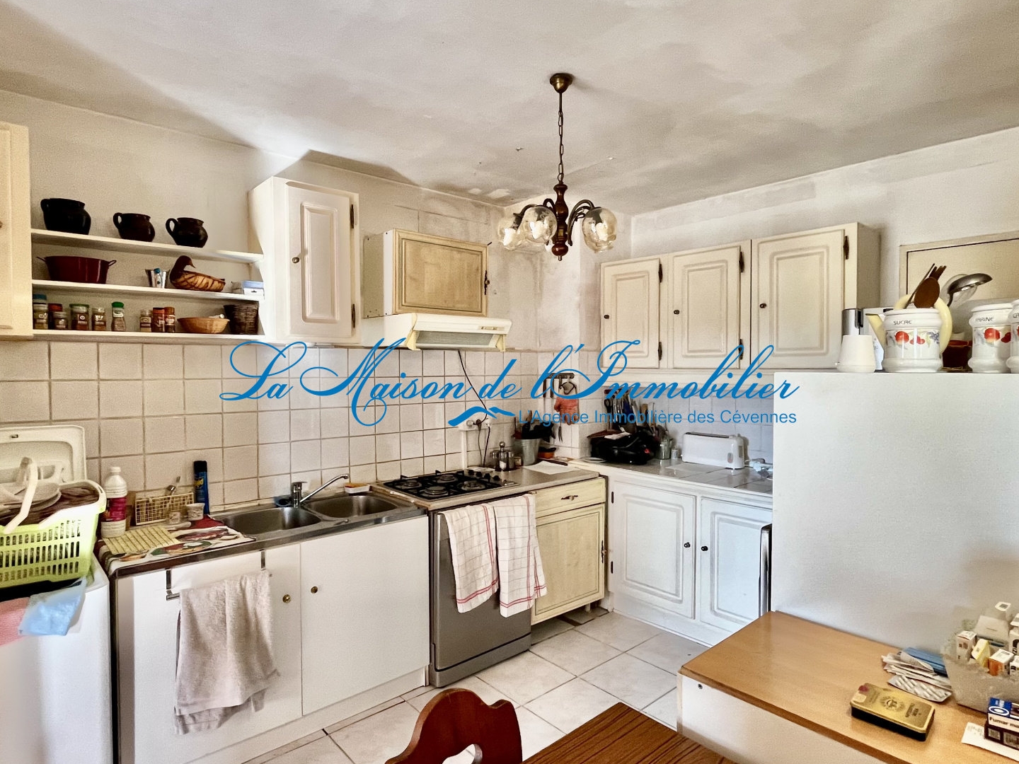 Appartement à vendre - 4 pièces - 101m2 - Méjannes-Le-Clap (30430)
