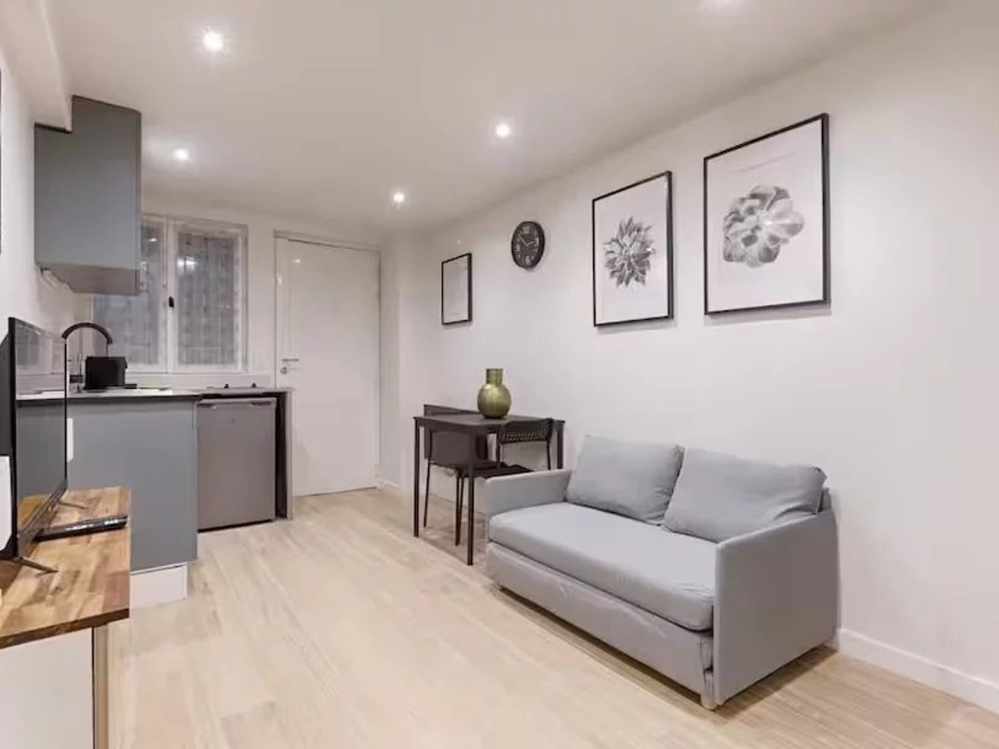Locaux à vendre - 2 pièces - 26m2 - Paris 2e (75002)